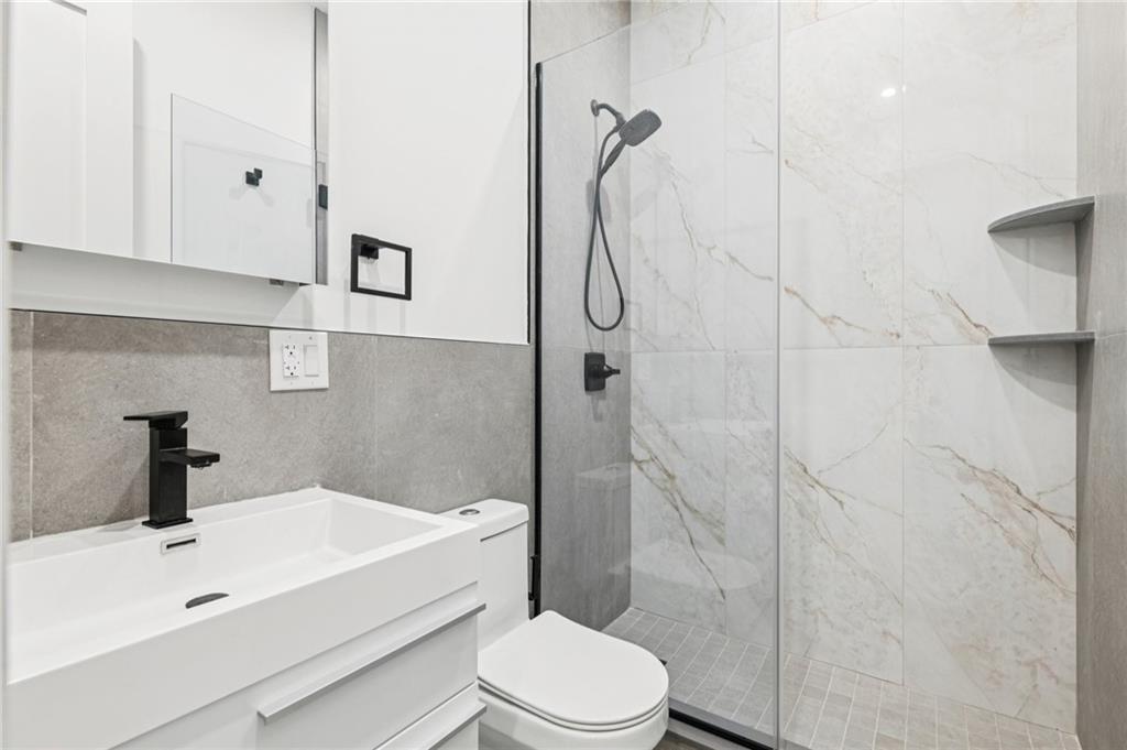 220 Schaefer Street 3F, Brooklyn, New York, 11207 image 6