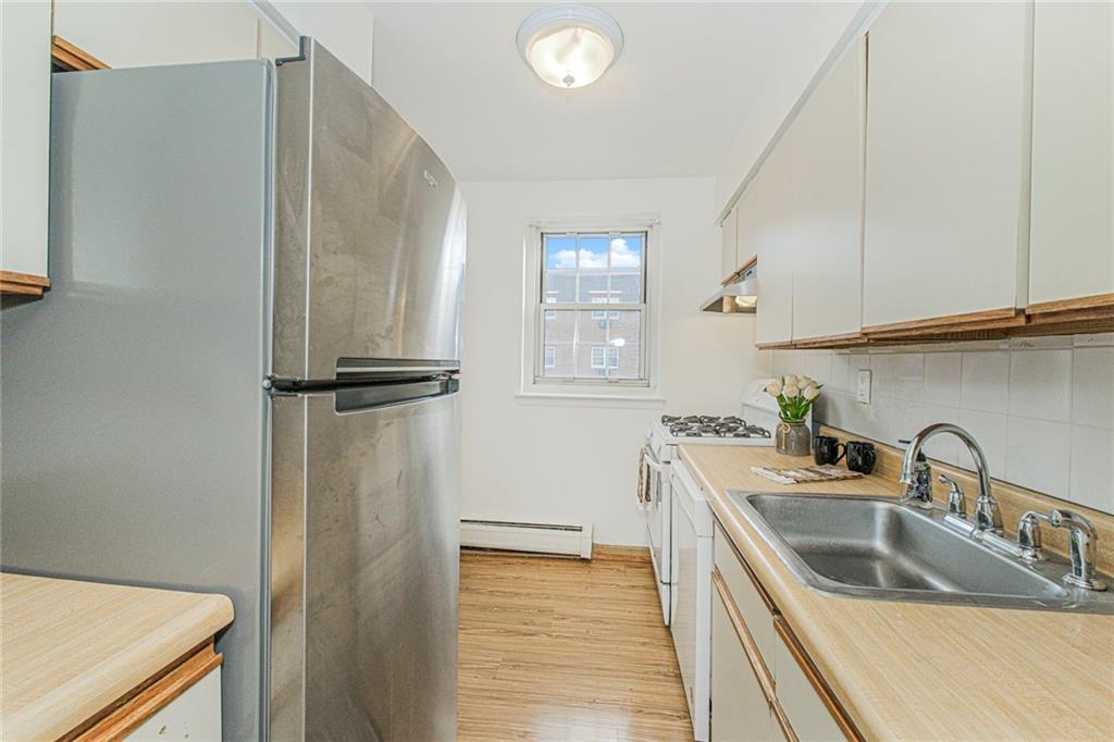 414 Maryland Avenue 2A, Staten  Island, New York, 10305 image 15