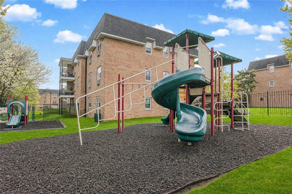 414 Maryland Avenue 2A, Staten  Island, New York, 10305 image 6