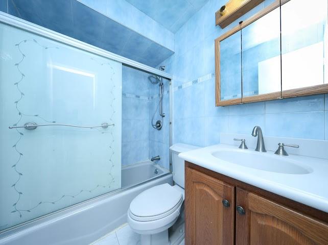 200 Sand Lane, Staten  Island, New York, 10305 image 17