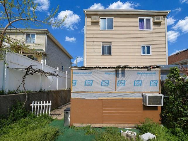 200 Sand Lane, Staten  Island, New York, 10305 image 20