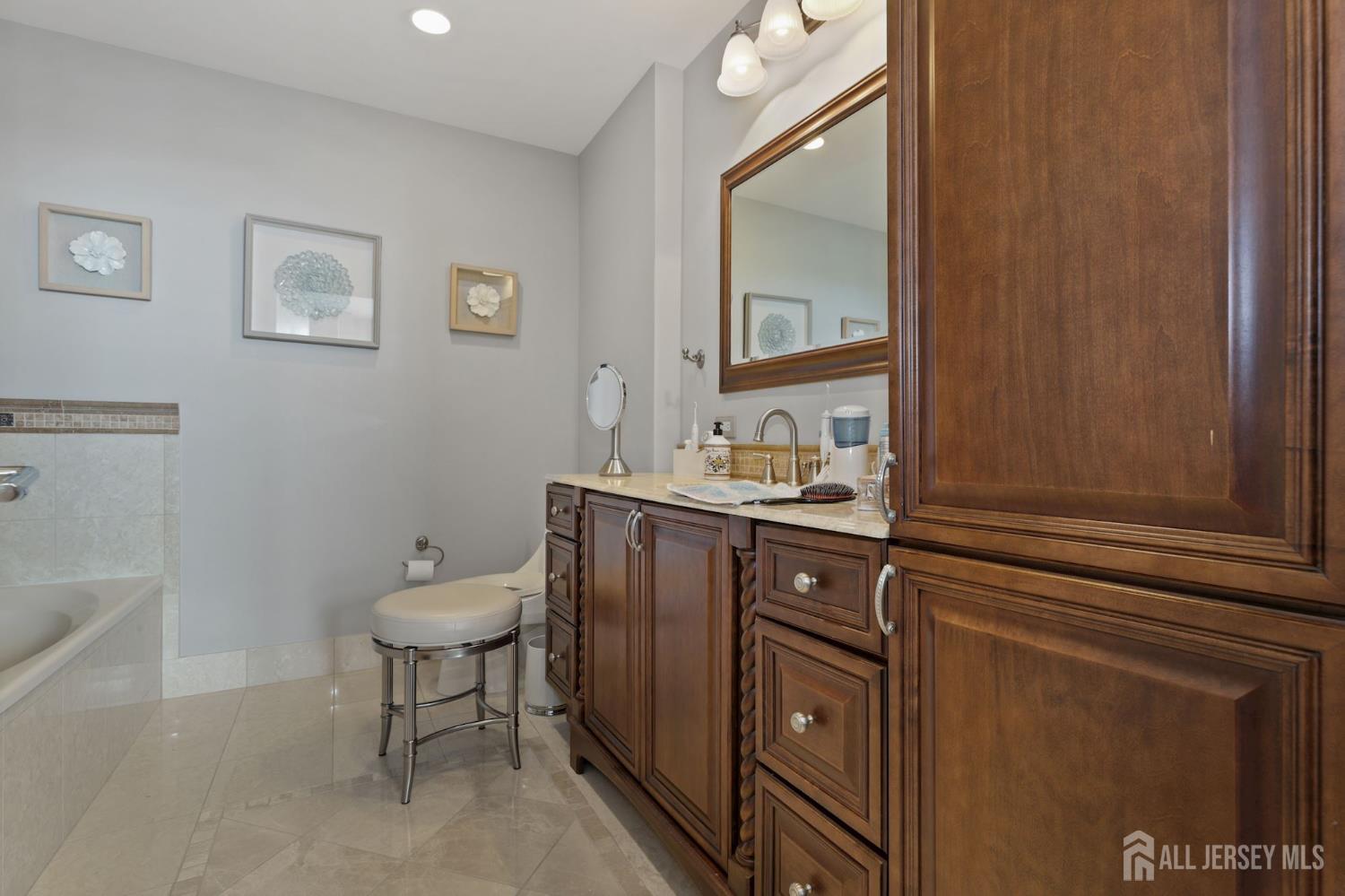 1 Spring Street 2105, New Brunswick, NJ, 08901 image 32