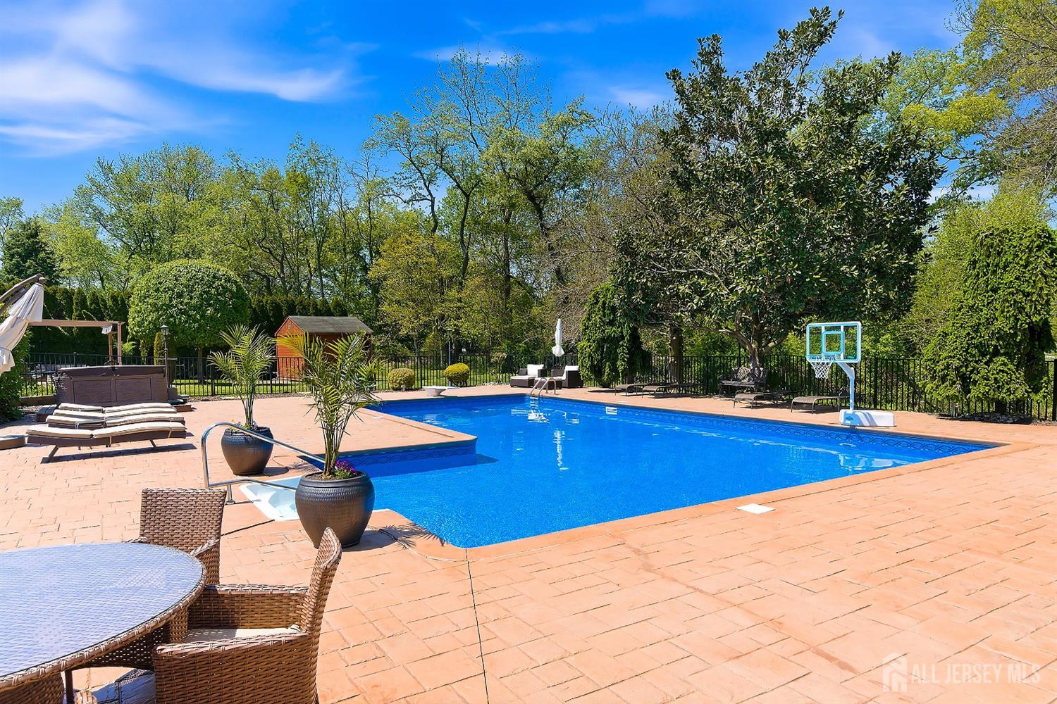 113 Country View Dr Drive, Freehold Twp, NJ, 07728 image 43