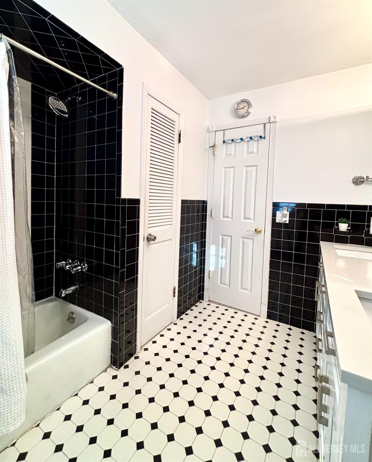 3 Kelton Place, Manalapan, NJ, 07726 image 42