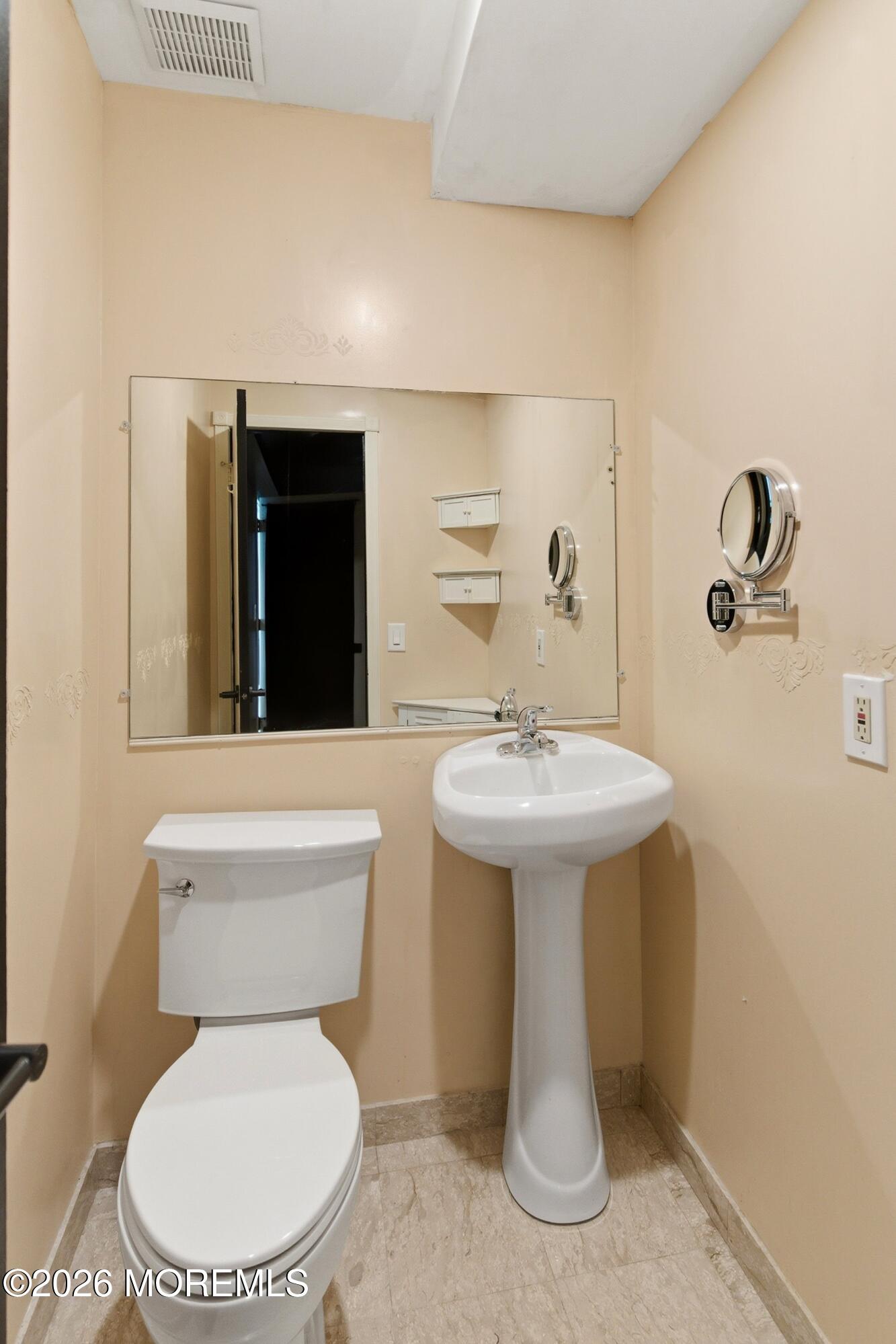 1109 Hope Road, Tinton Falls, NJ, 07712 image 31