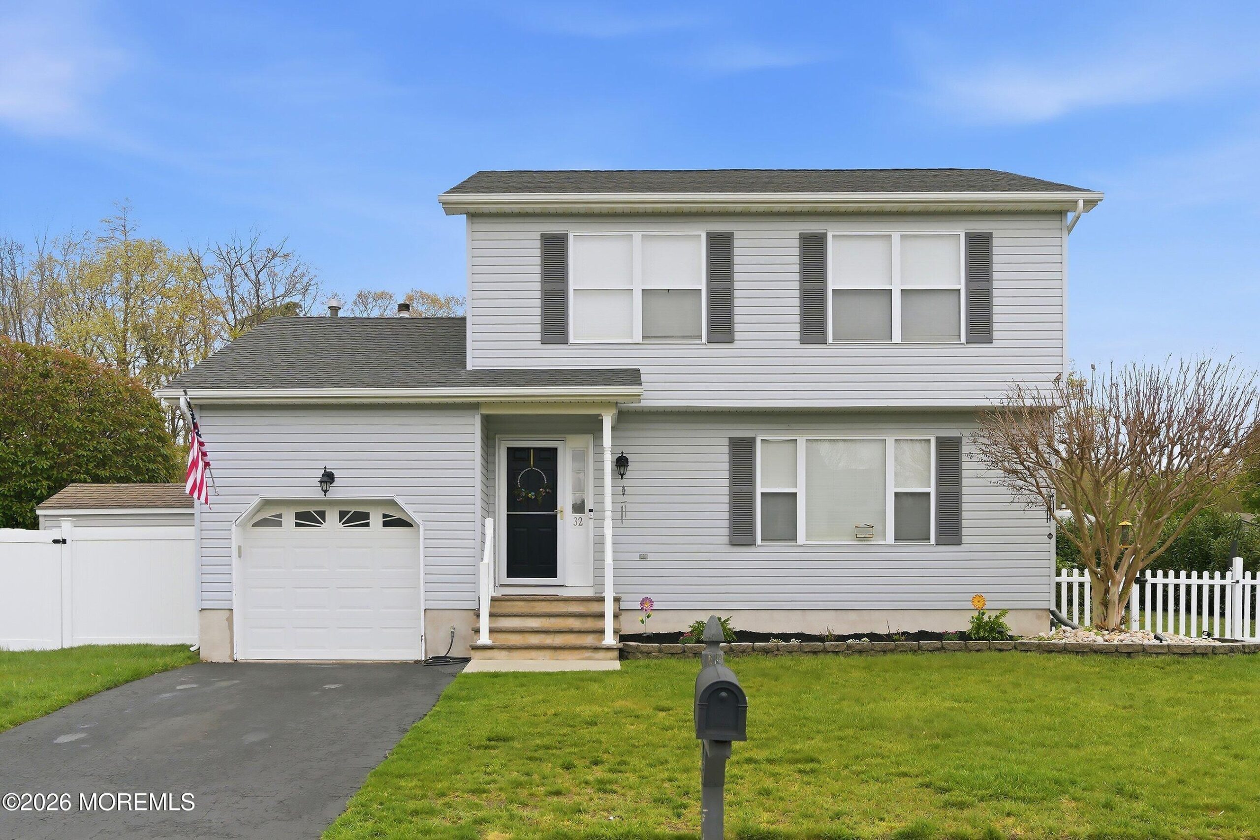 32 Bronia Street Image 1