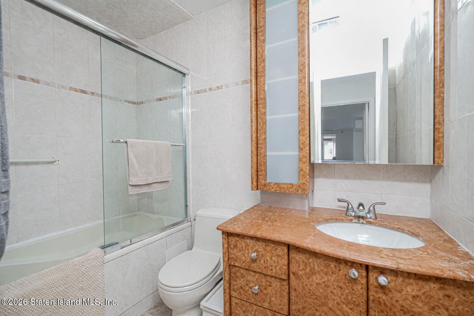 650 Ilyssa Way, Staten Island, NY, 10312 image 20