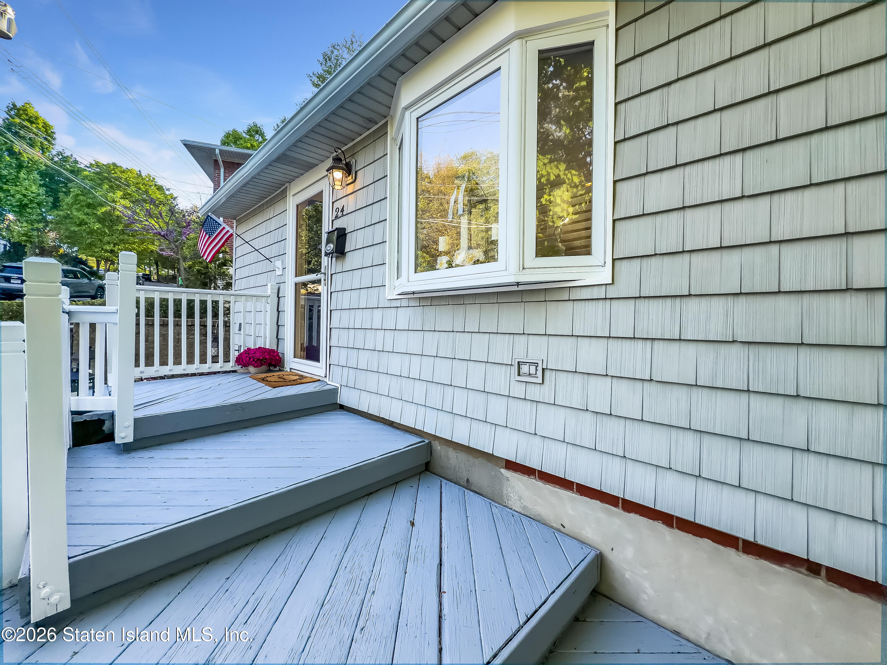 24 Duer Lane, Staten Island, NY, 10301 image 6