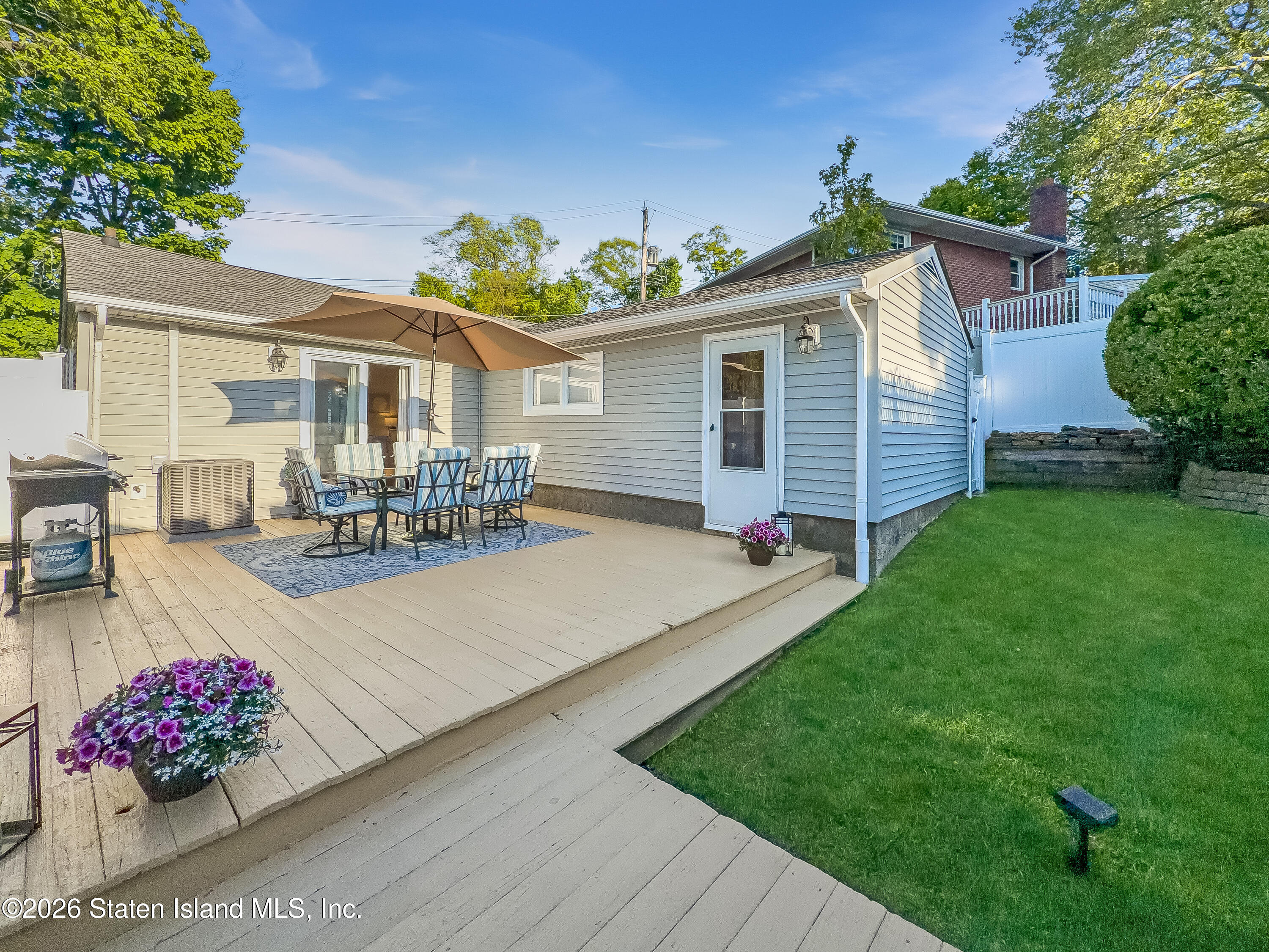 24 Duer Lane, Staten Island, NY, 10301 image 34