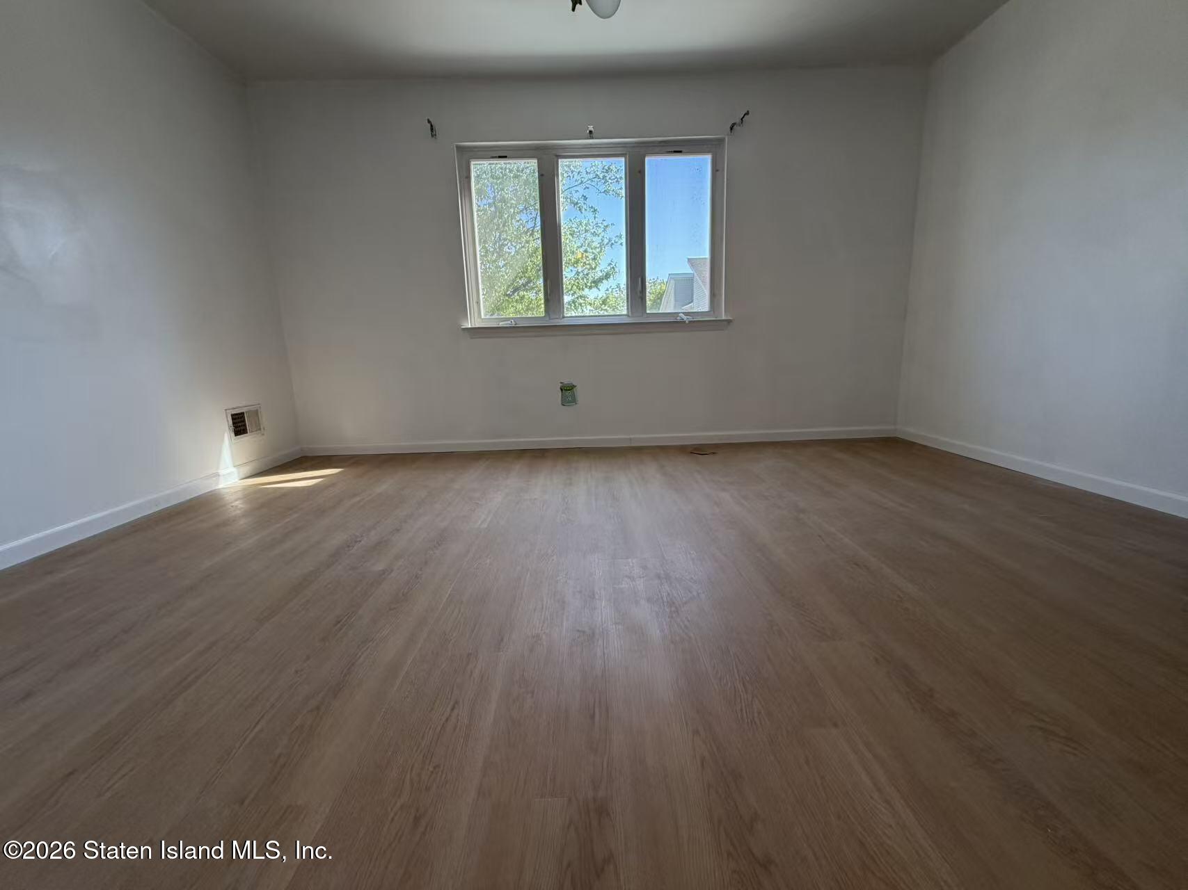 35 Hirsch Lane, Staten Island, NY, 10314 image 9