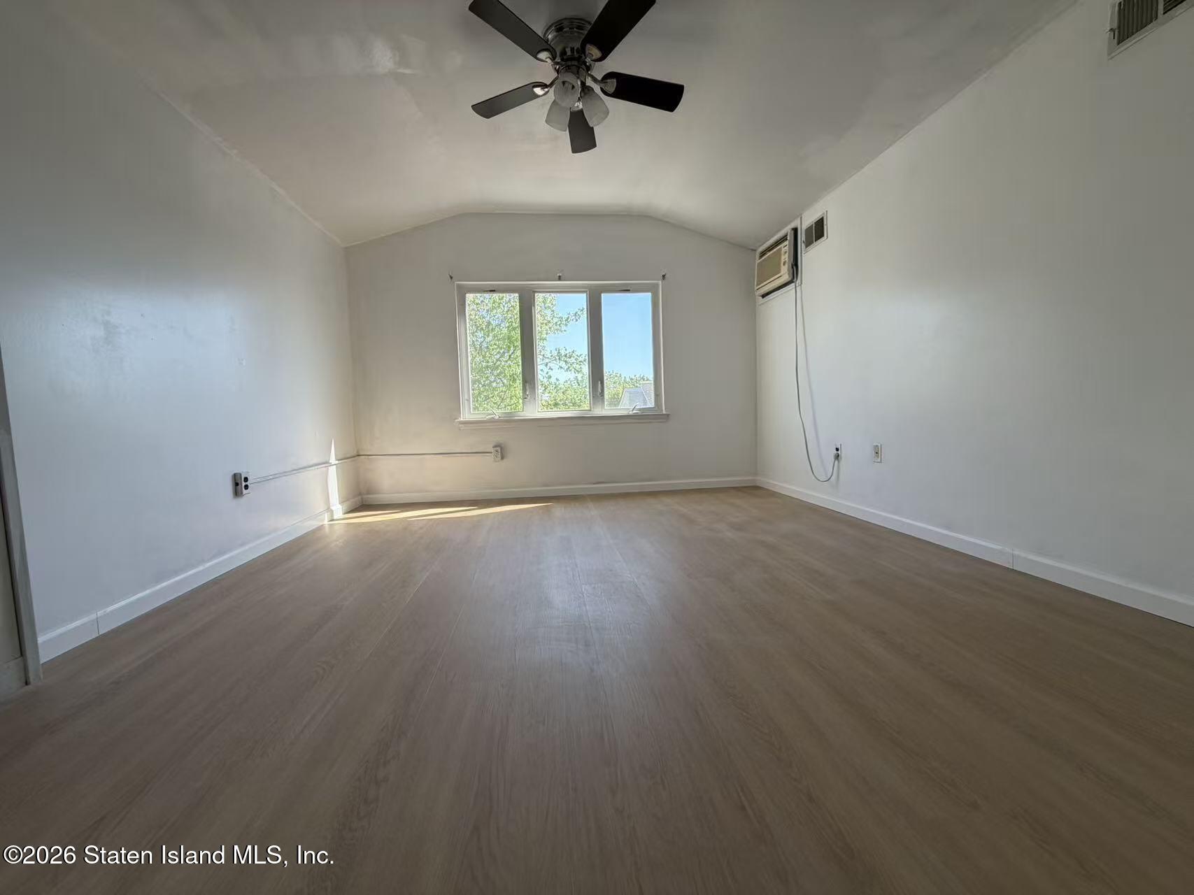 35 Hirsch Lane, Staten Island, NY, 10314 image 14