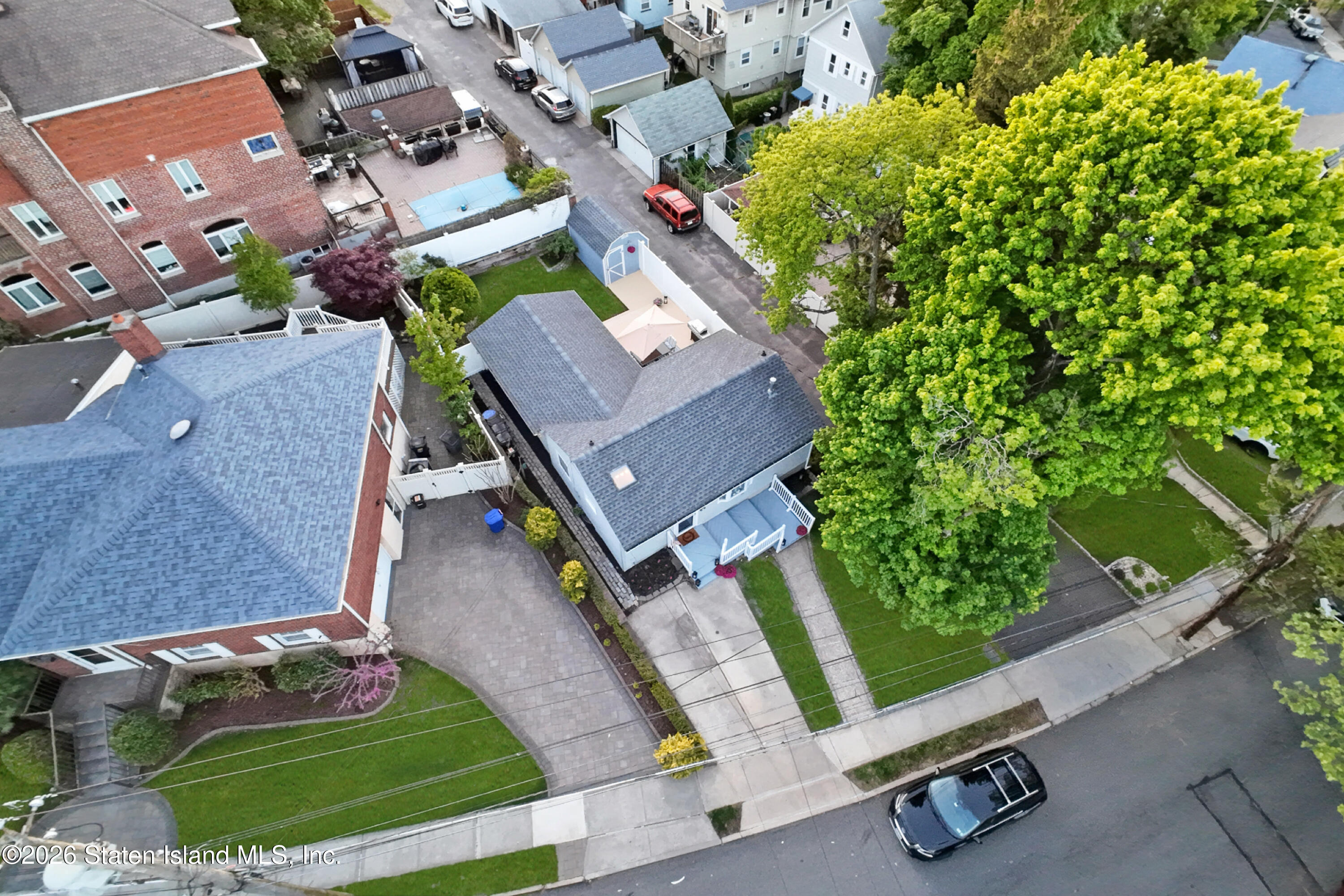 24 Duer Lane, Staten Island, NY, 10301 image 39