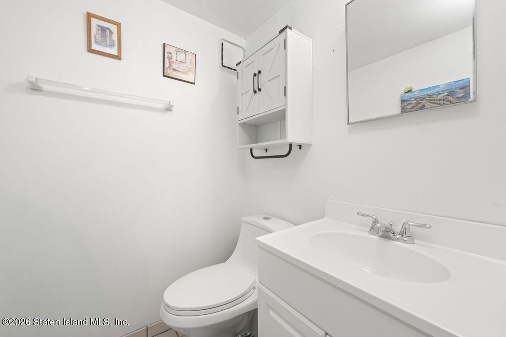 84 Long Pond Lane, Staten Island, NY, 10304 image 6
