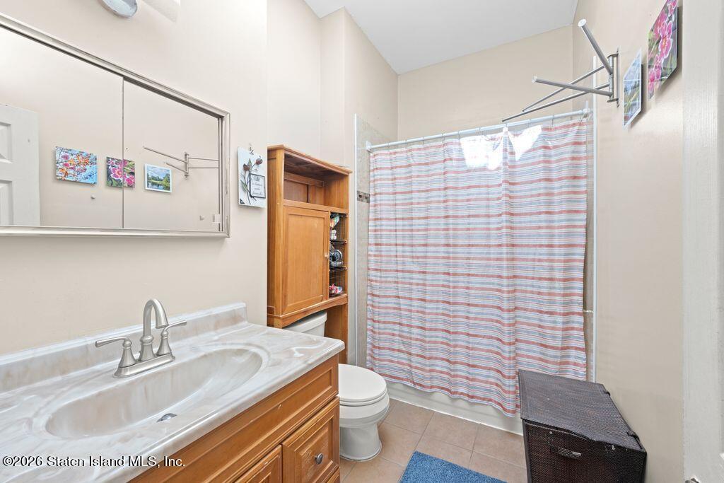 84 Long Pond Lane, Staten Island, NY, 10304 image 18
