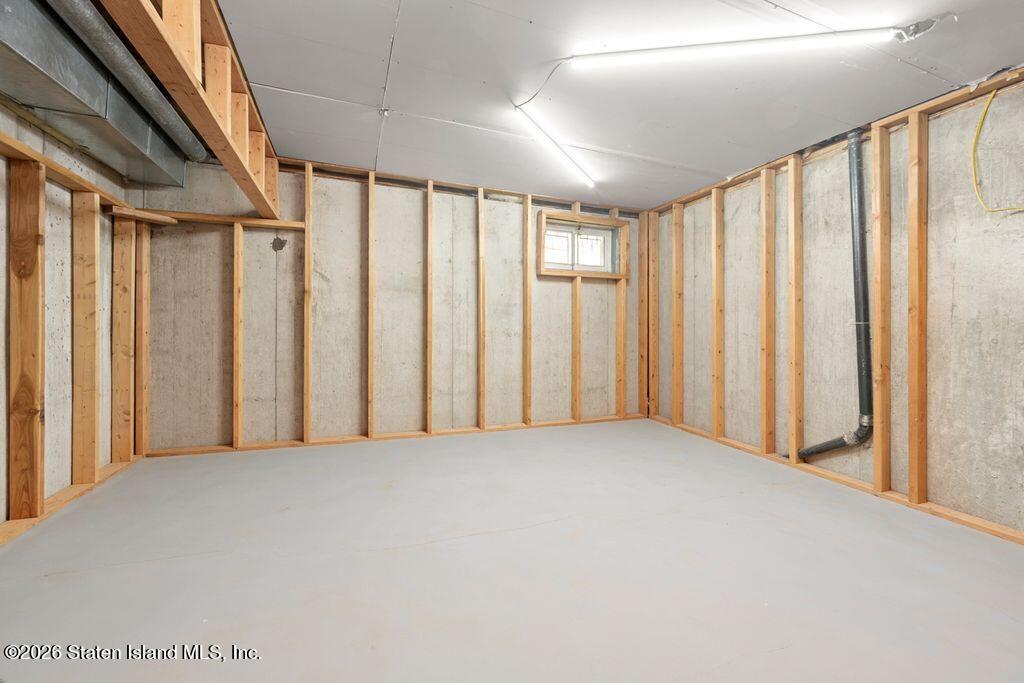 84 Long Pond Lane, Staten Island, NY, 10304 image 24