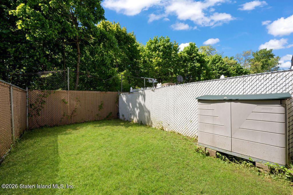 84 Long Pond Lane, Staten Island, NY, 10304 image 25