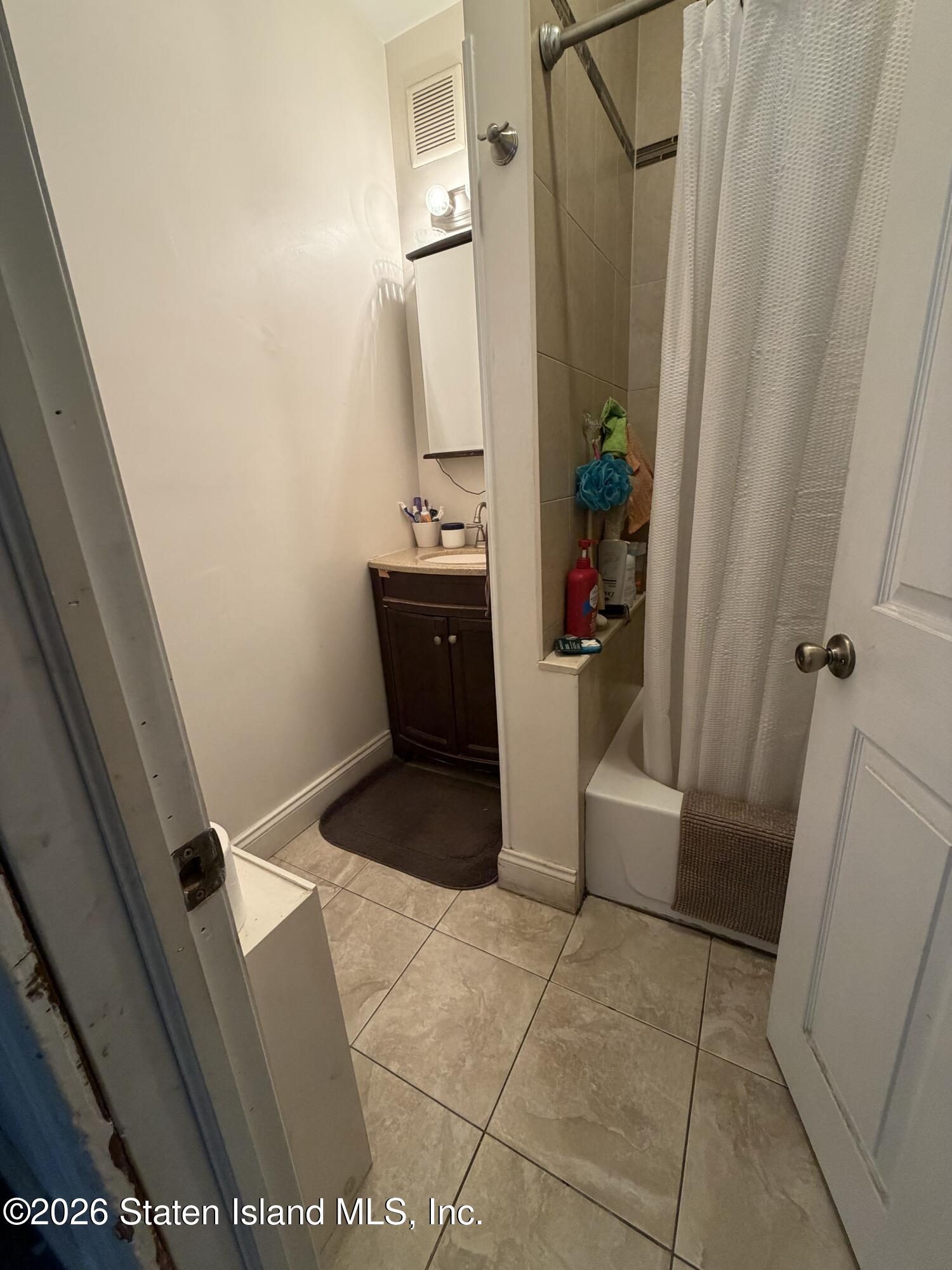 187 Van Buren Street, Staten Island, NY, 10301 image 25