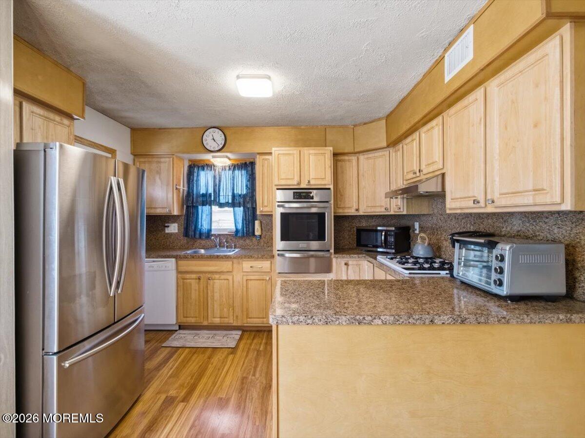 98 Moonachie Road Image 5