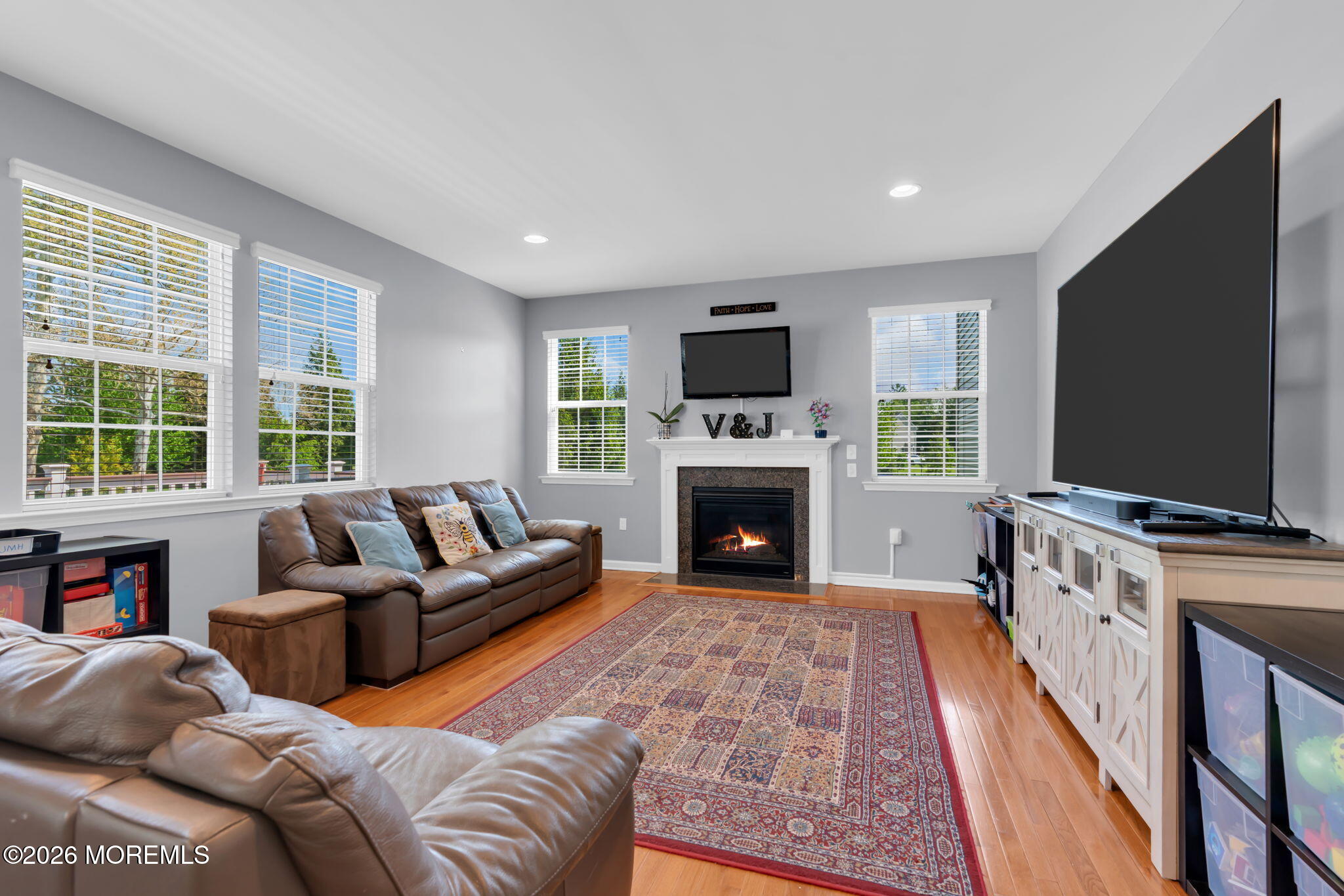 8 Parkside Drive Image 4
