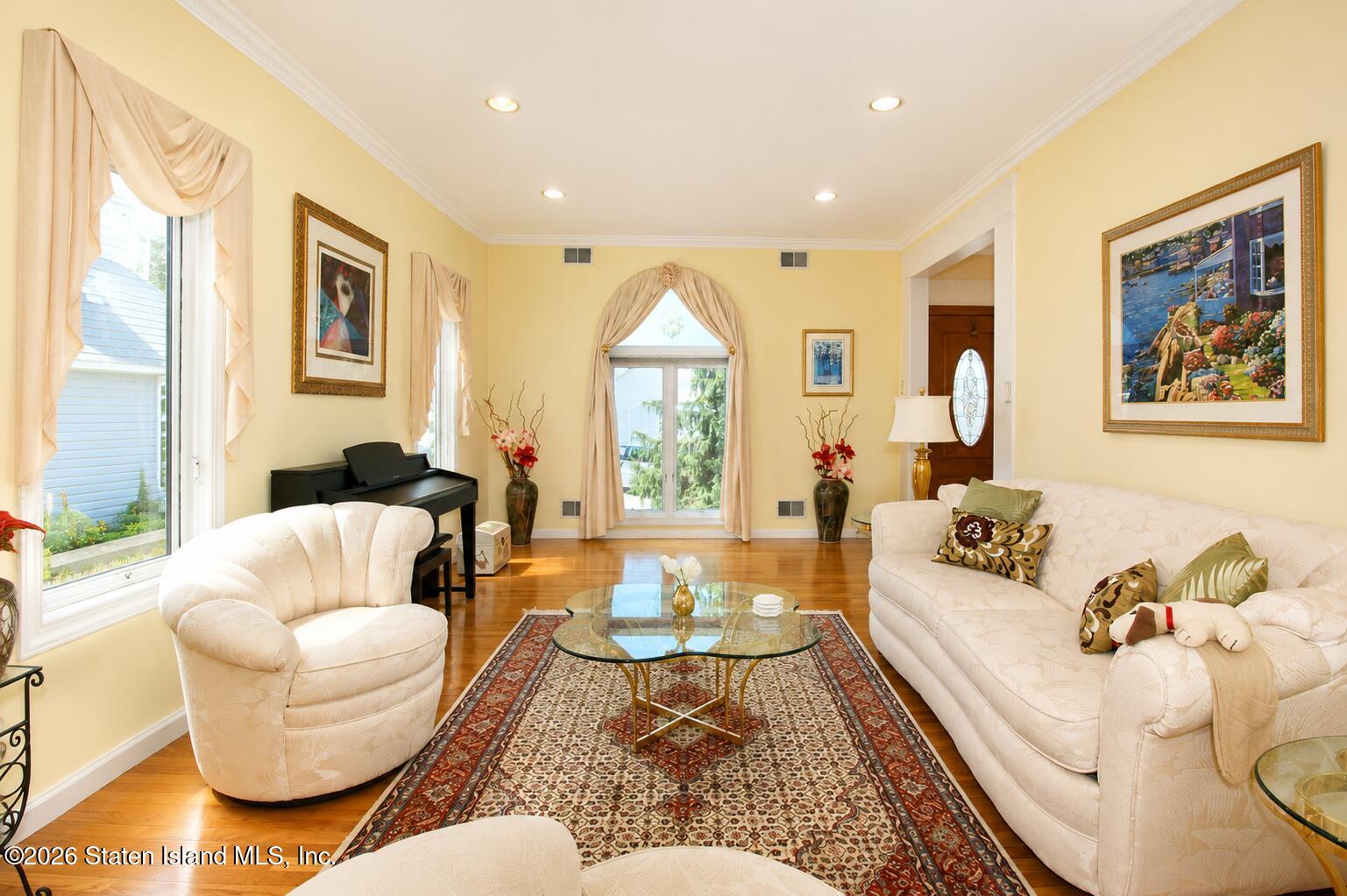58 Michael Loop, Staten Island, NY, 10301 image 9