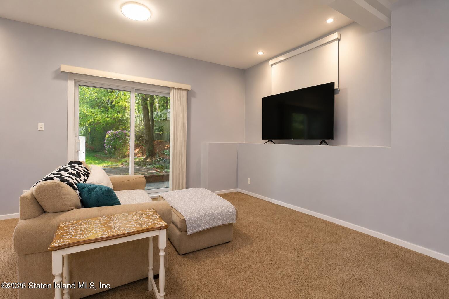 58 Michael Loop, Staten Island, NY, 10301 image 32