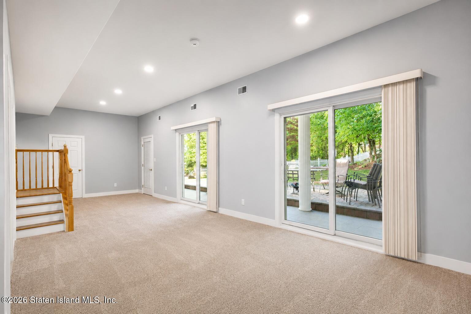58 Michael Loop, Staten Island, NY, 10301 image 34