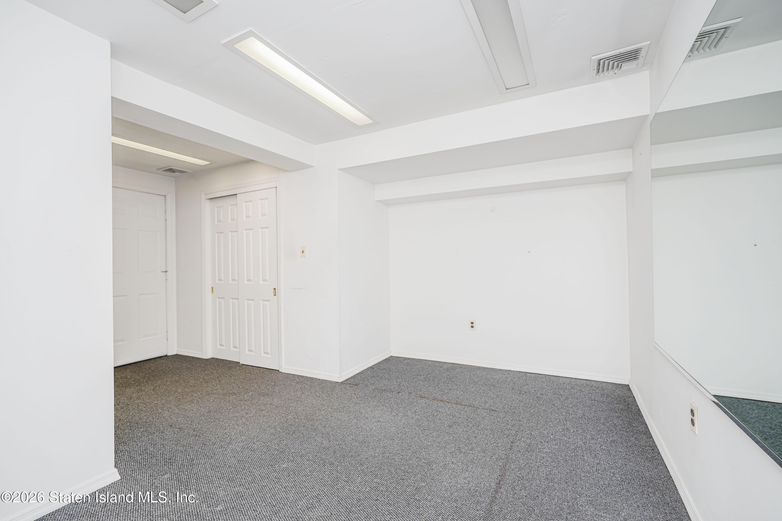215 Coverly Avenue, Staten Island, NY, 10301 image 33