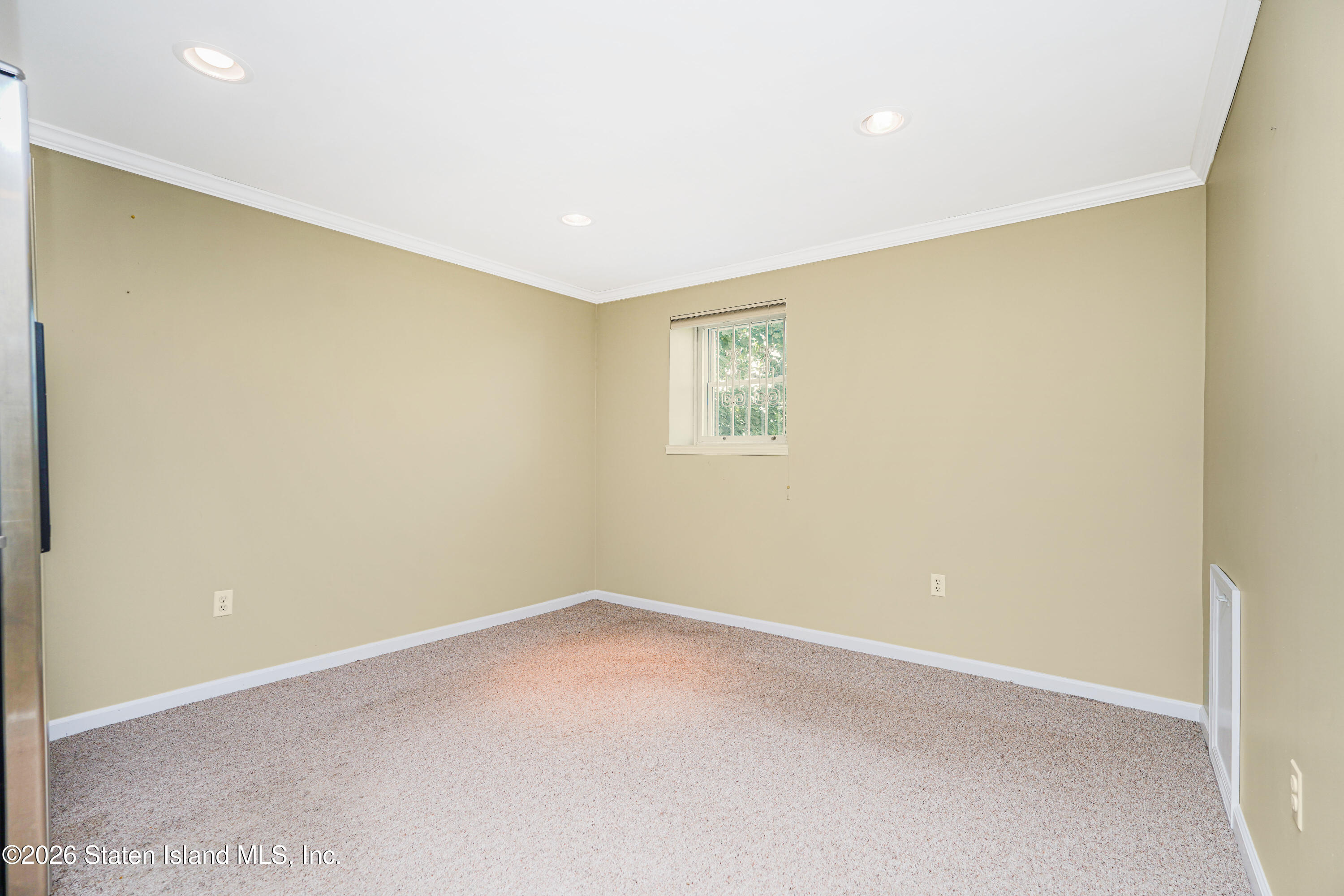 215 Coverly Avenue, Staten Island, NY, 10301 image 29