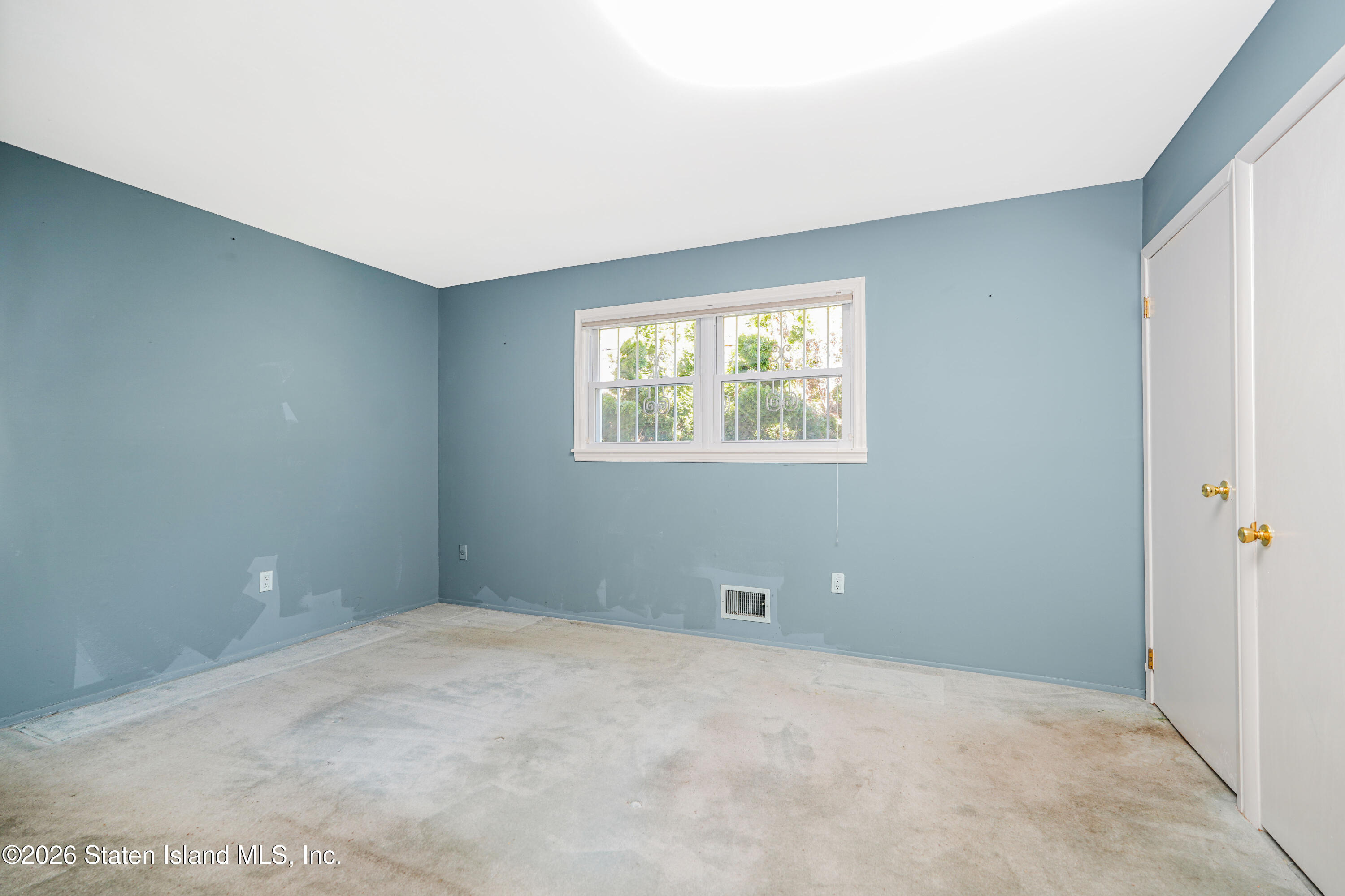 215 Coverly Avenue, Staten Island, NY, 10301 image 22