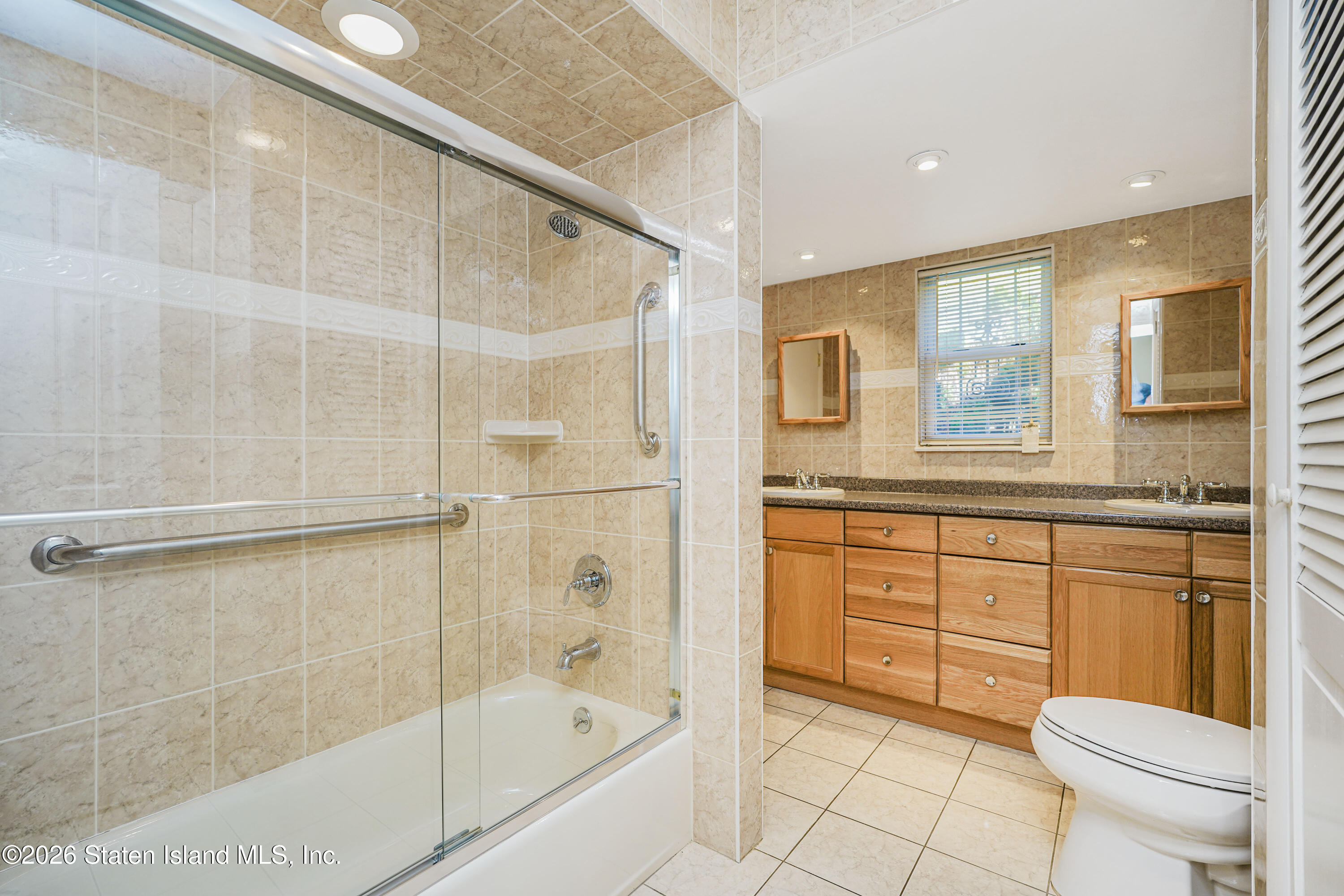 215 Coverly Avenue, Staten Island, NY, 10301 image 16