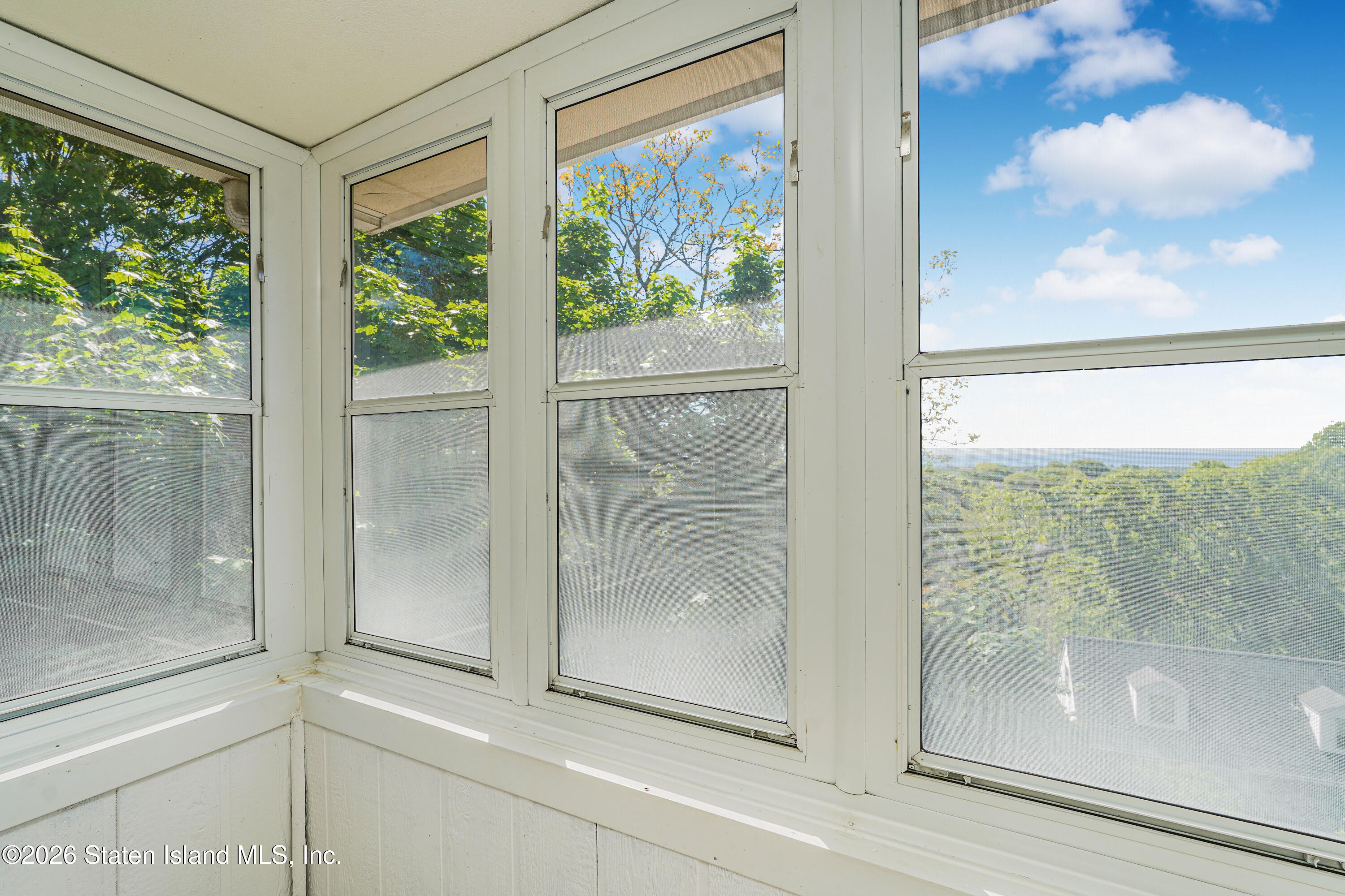 215 Coverly Avenue, Staten Island, NY, 10301 image 25