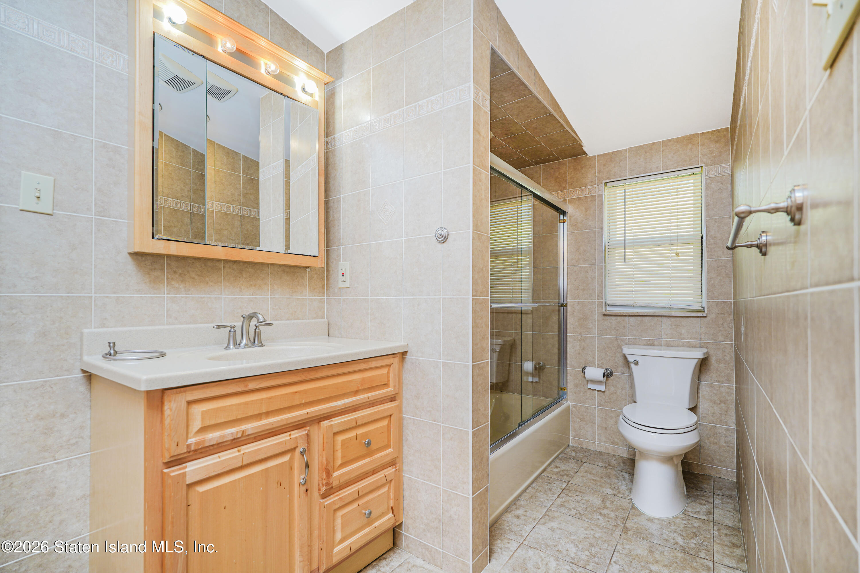 215 Coverly Avenue, Staten Island, NY, 10301 image 23