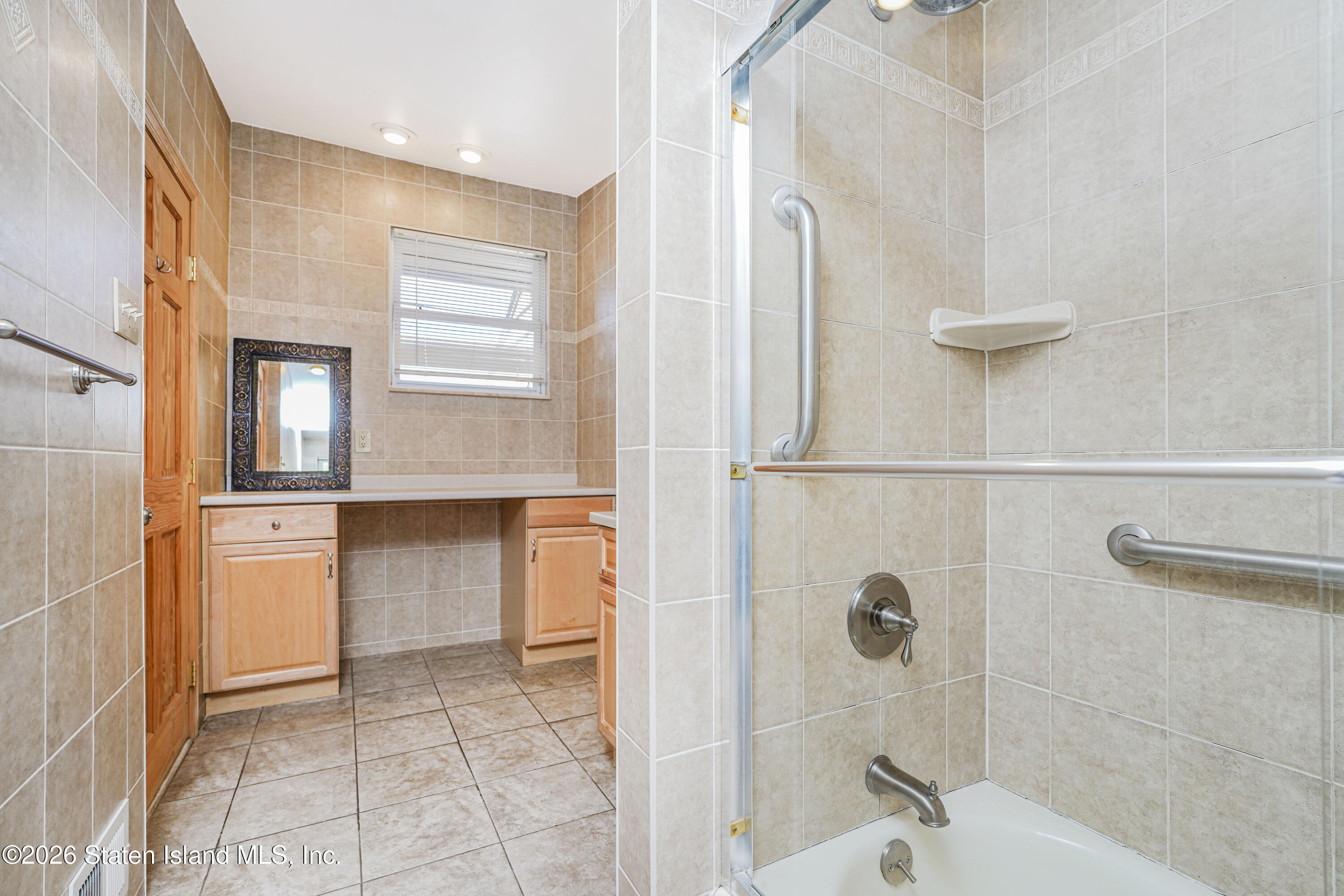 215 Coverly Avenue, Staten Island, NY, 10301 image 24
