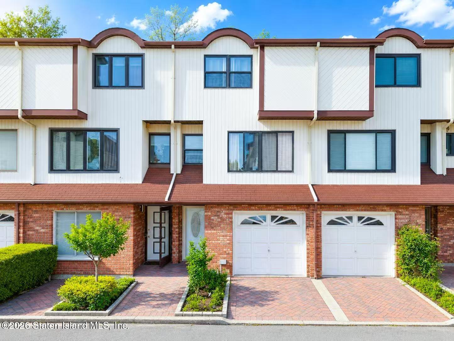 23 Venus Lane, Staten Island, NY, 10314