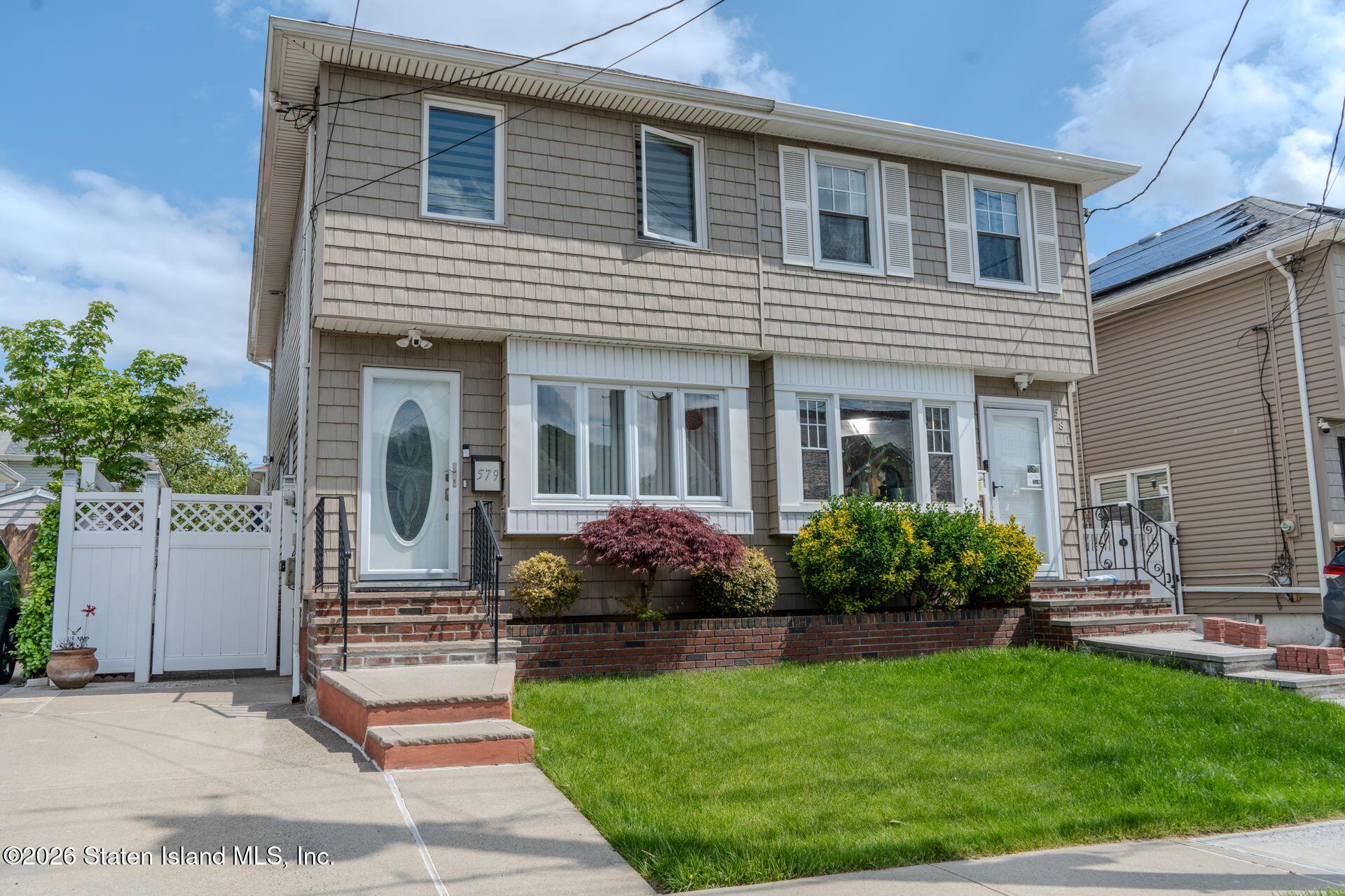 579 Britton Avenue, Staten Island, NY, 10304