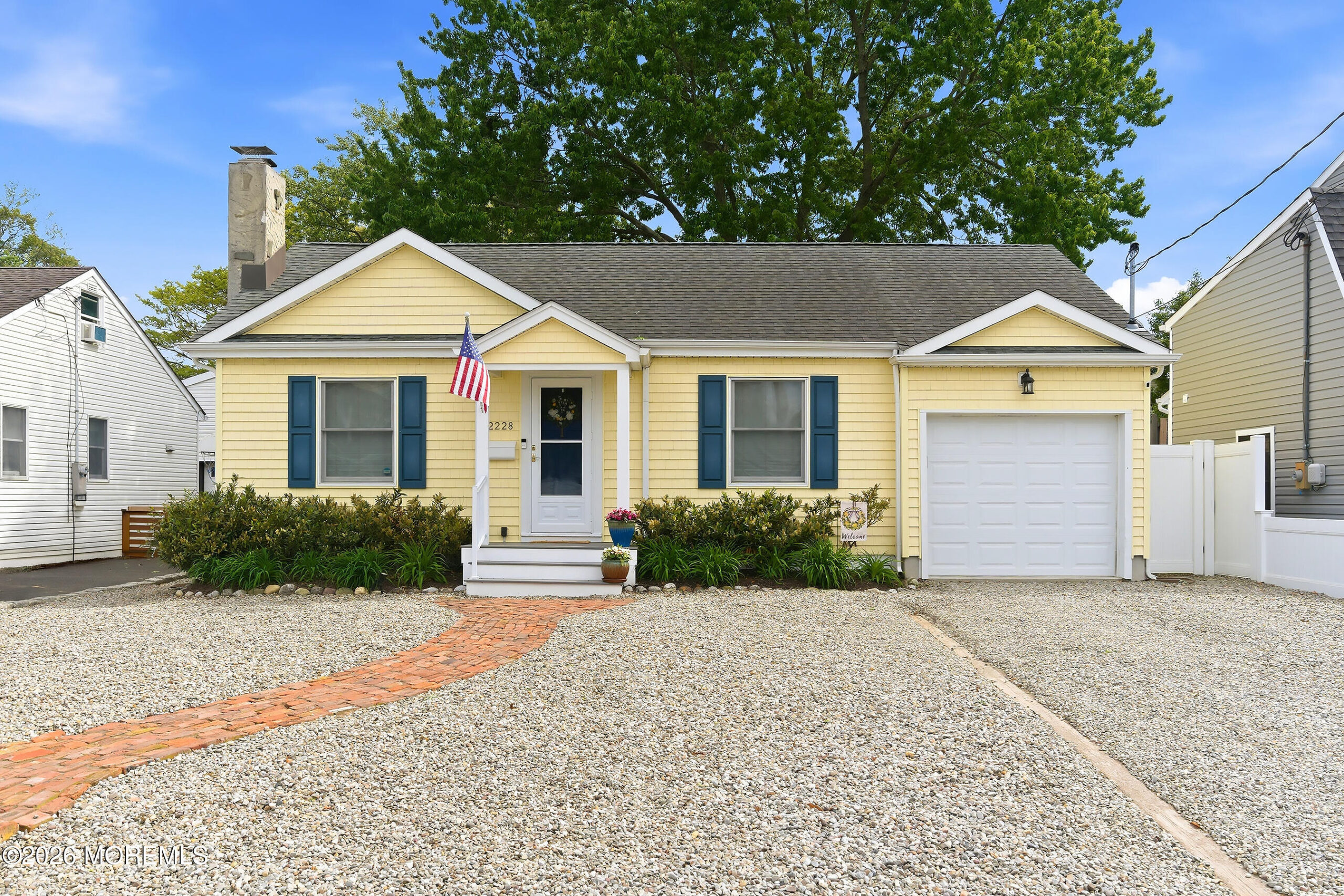 2228 Rogers Road Image 1