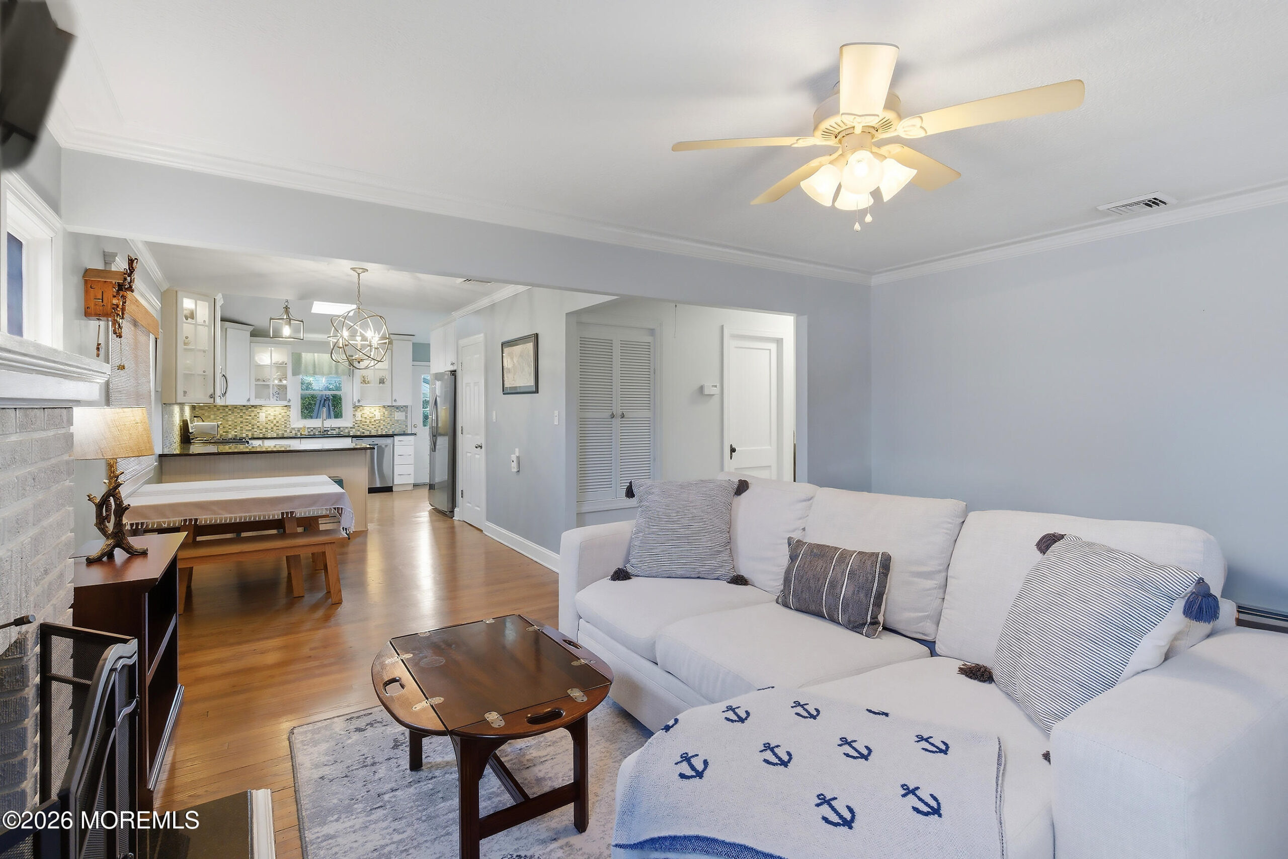 2228 Rogers Road Image 5