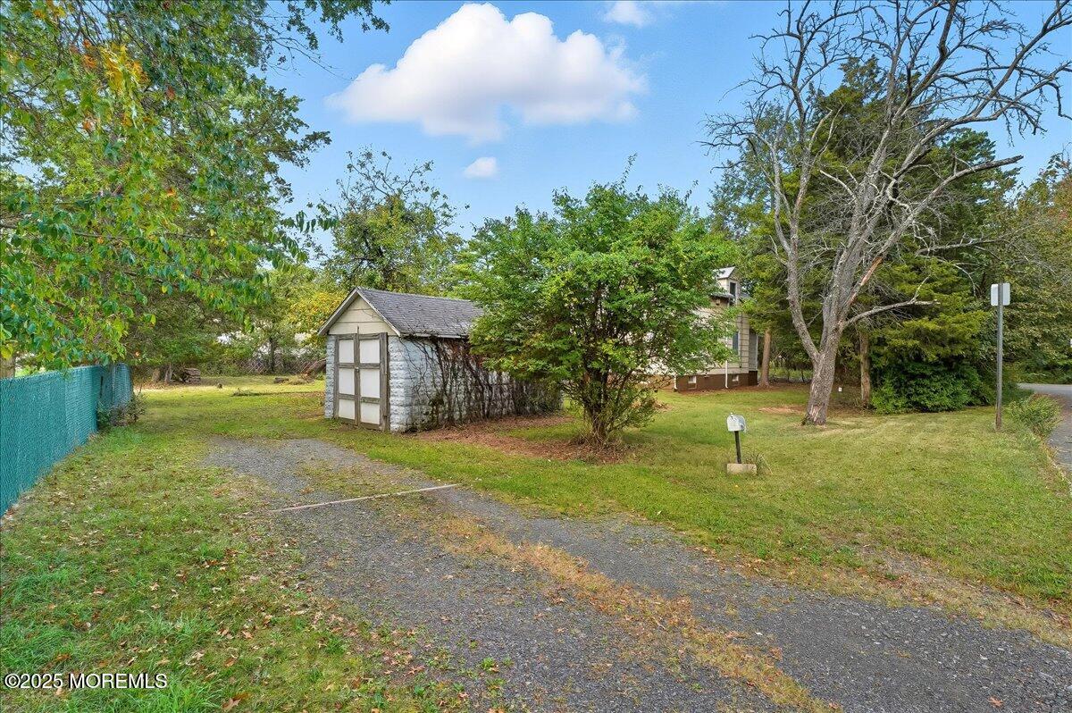 225 Irvington Avenue Image 3