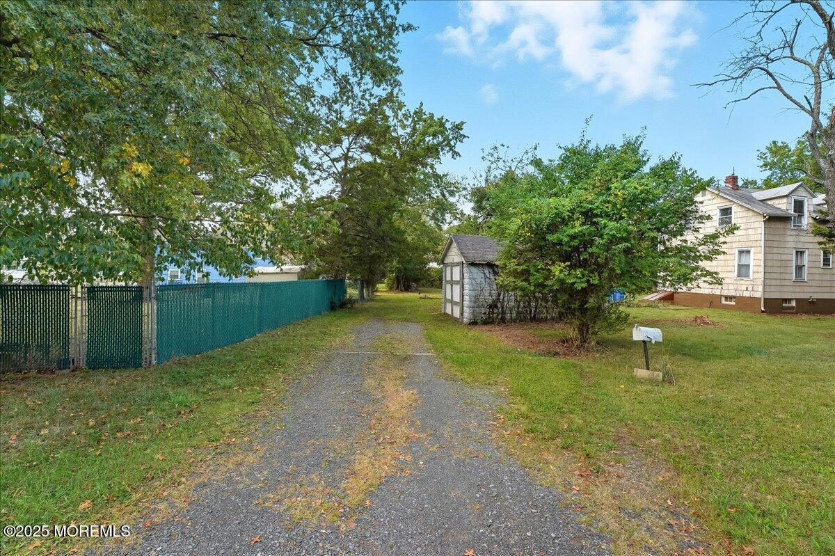 225 Irvington Avenue Image 4