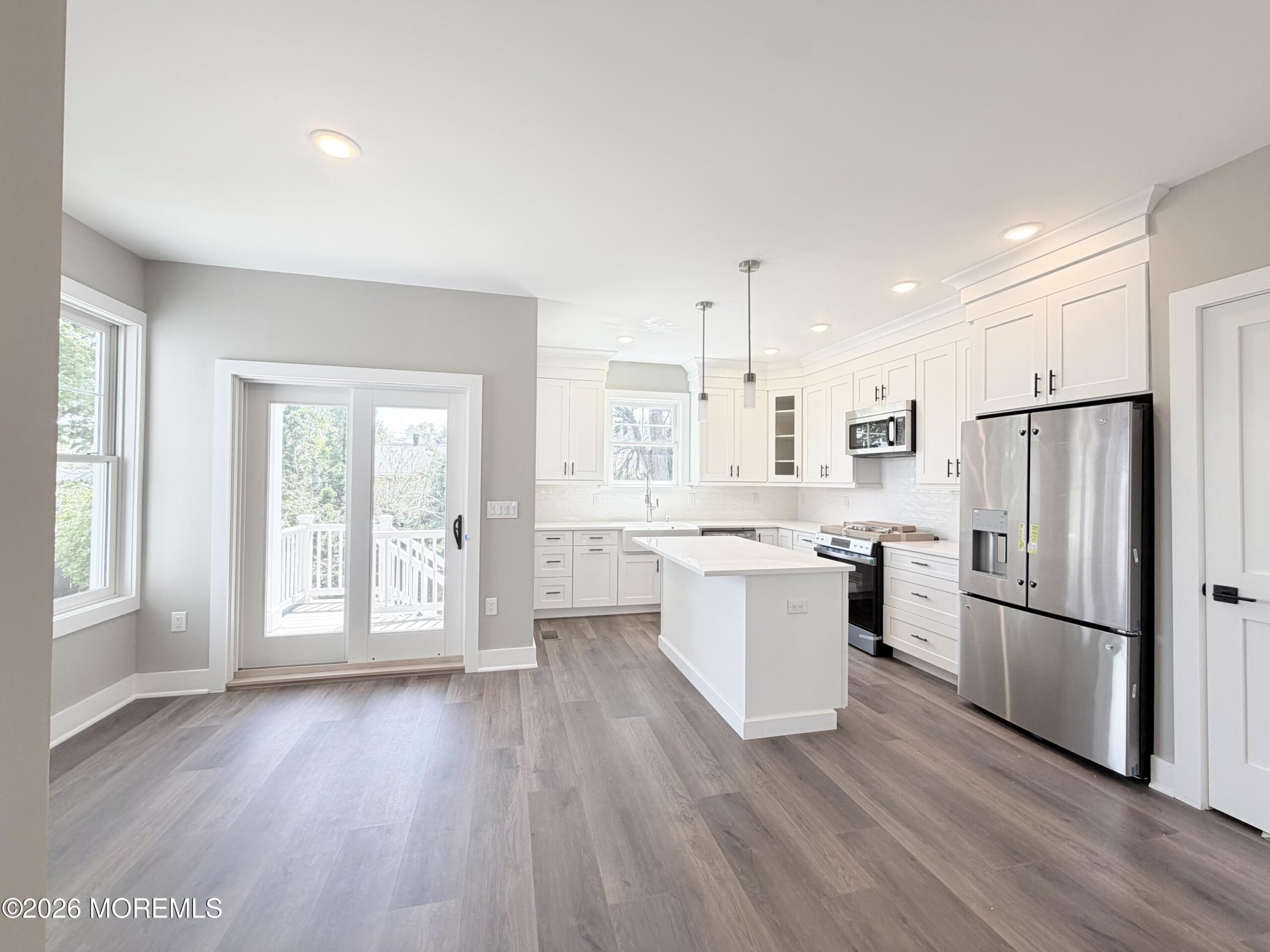 367 Ferris Street Image 5