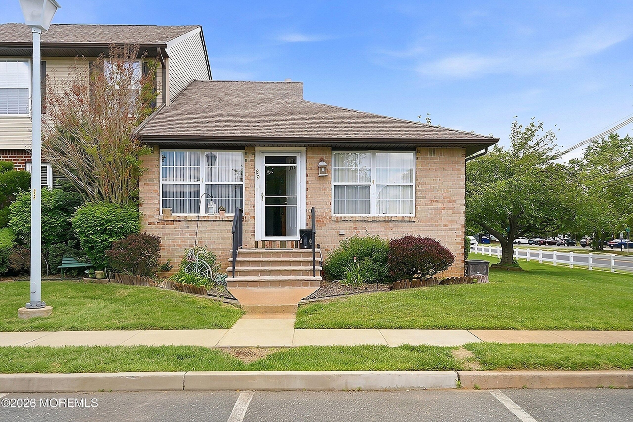 89 Valerie Court Image 2
