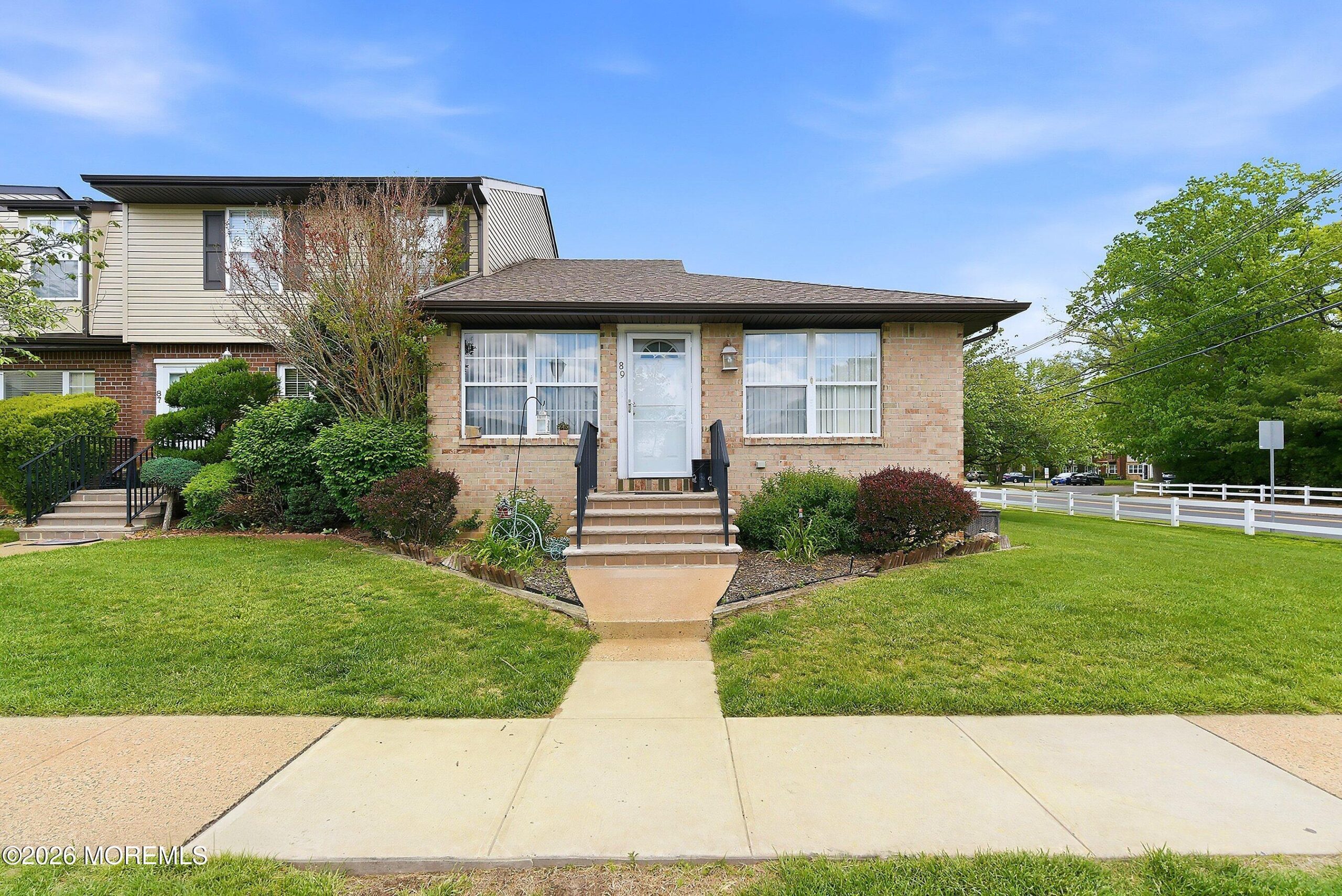 89 Valerie Court Image 1