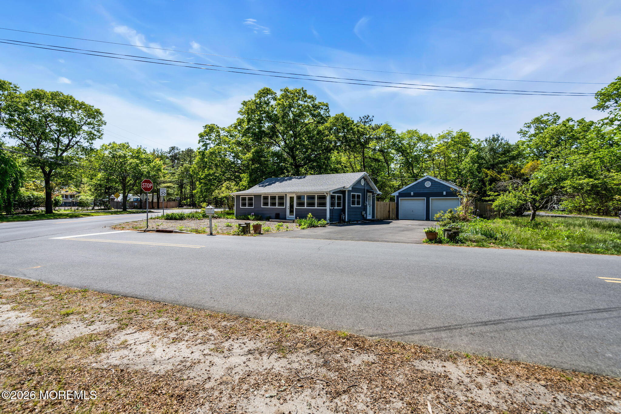 705 Cedar Avenue Image 3