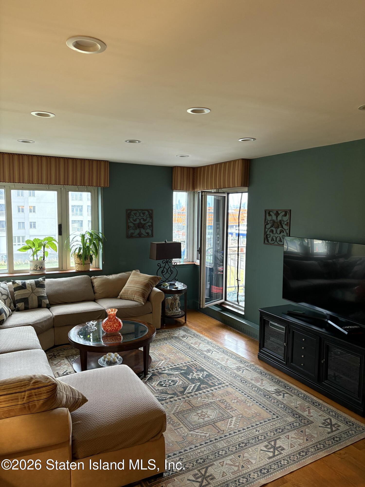 80 Bay Street Landing, Staten Island, NY, 10301 image 7