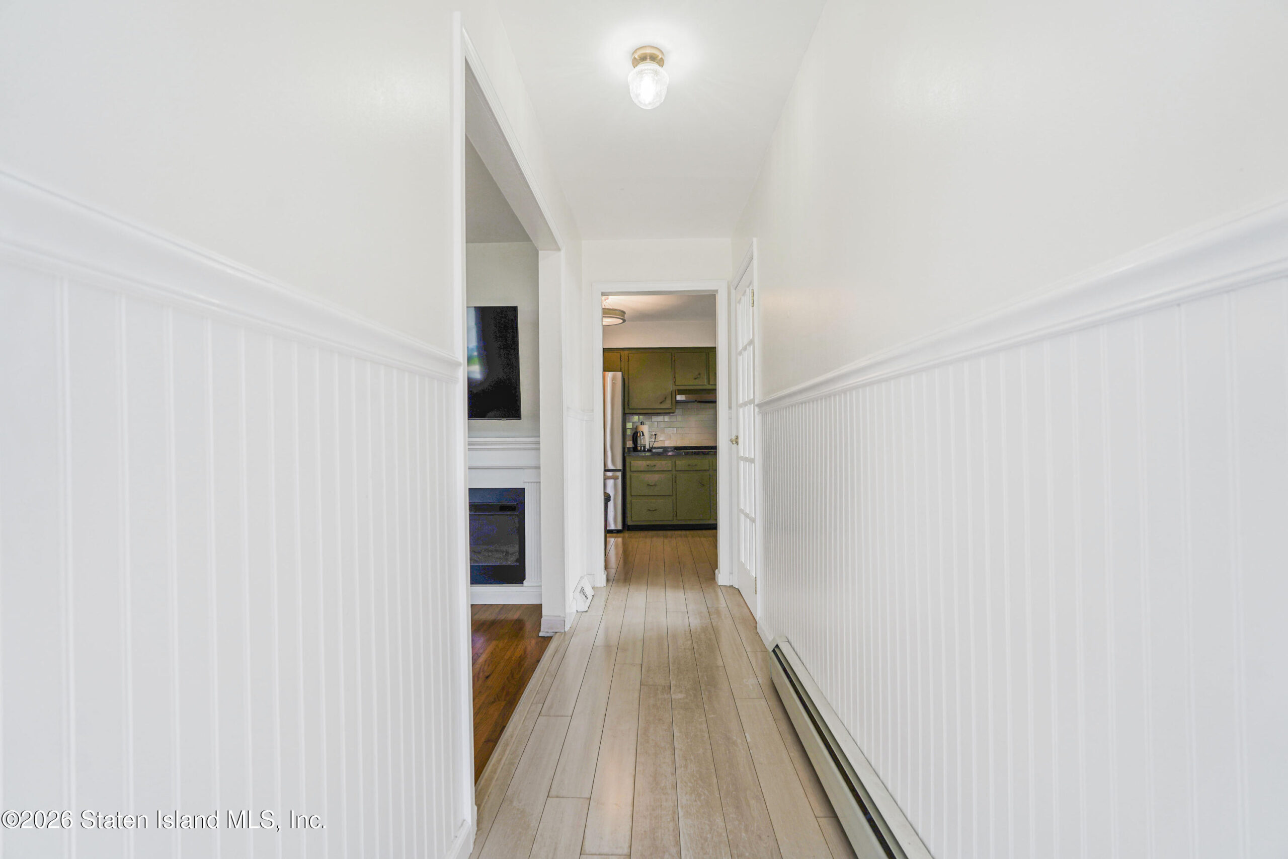 12 Kelvin Avenue Image 4