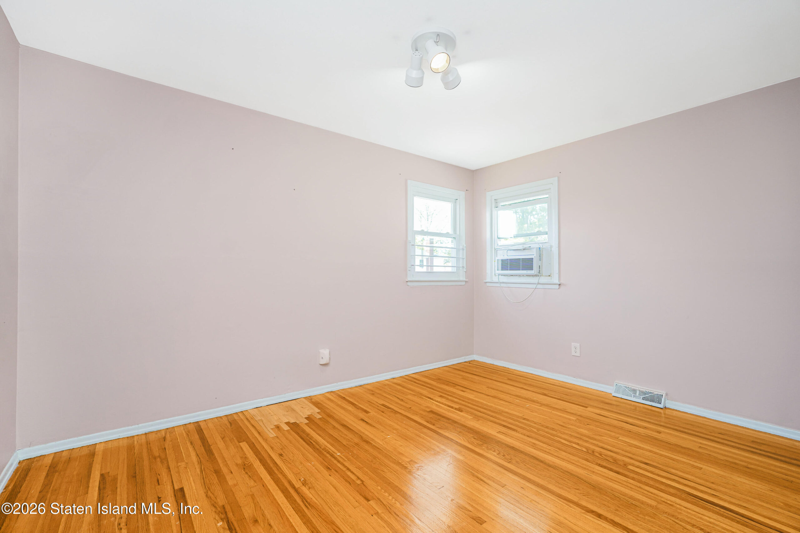 12 Kelvin Avenue, Staten Island, NY, 10306 image 45