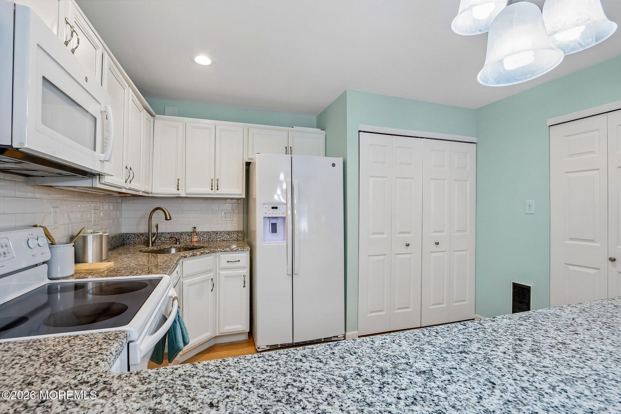 65 Lexington Court, Red Bank, NJ, 07701 image 14