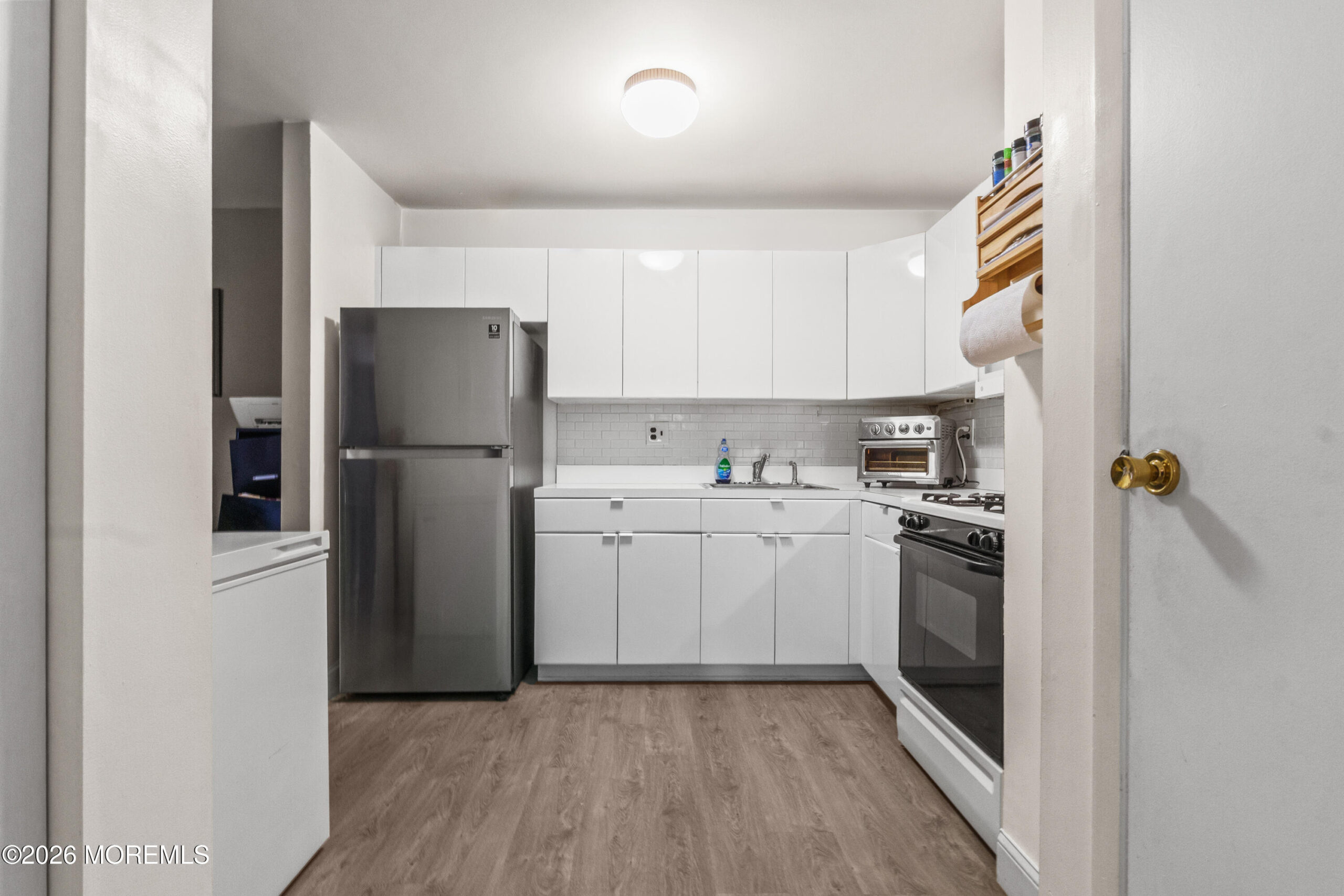 735 Cricket Lane 735, Woodbridge, NJ, 07095 image 11