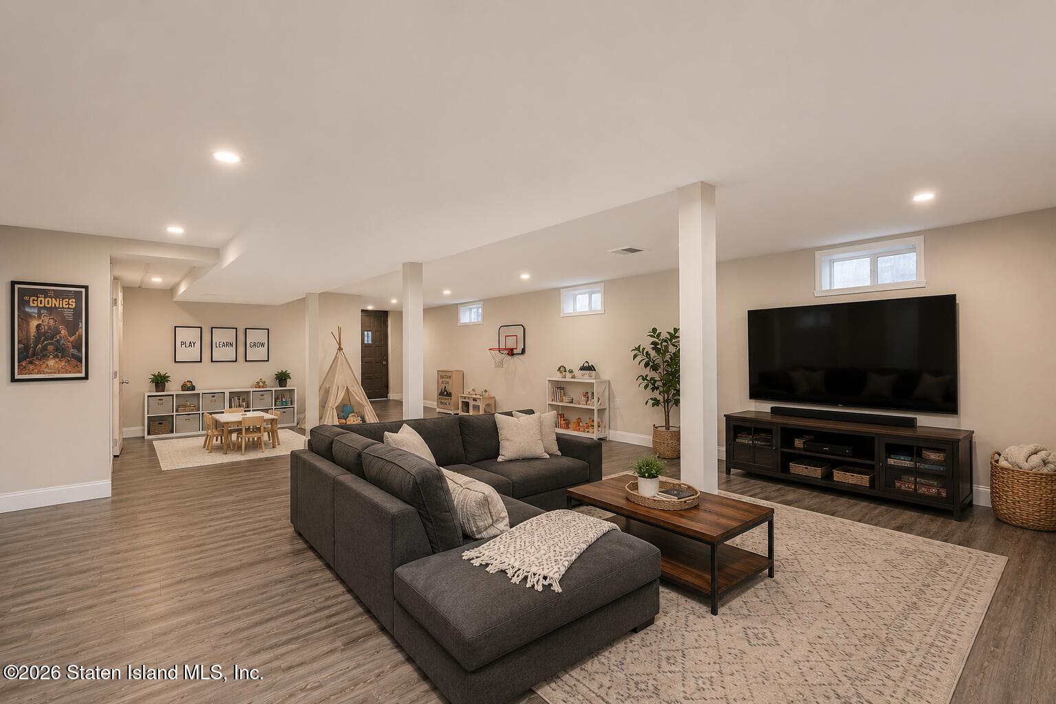 29 Peter Avenue, Staten Island, NY, 10306 image 23