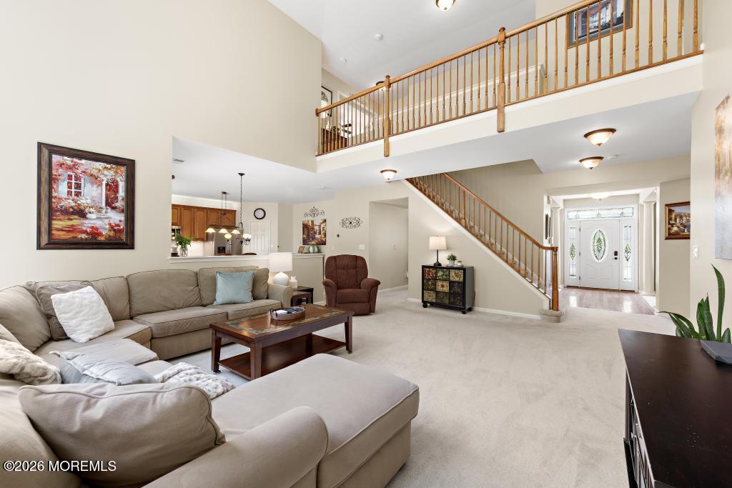 125 Kensington Drive Image 1
